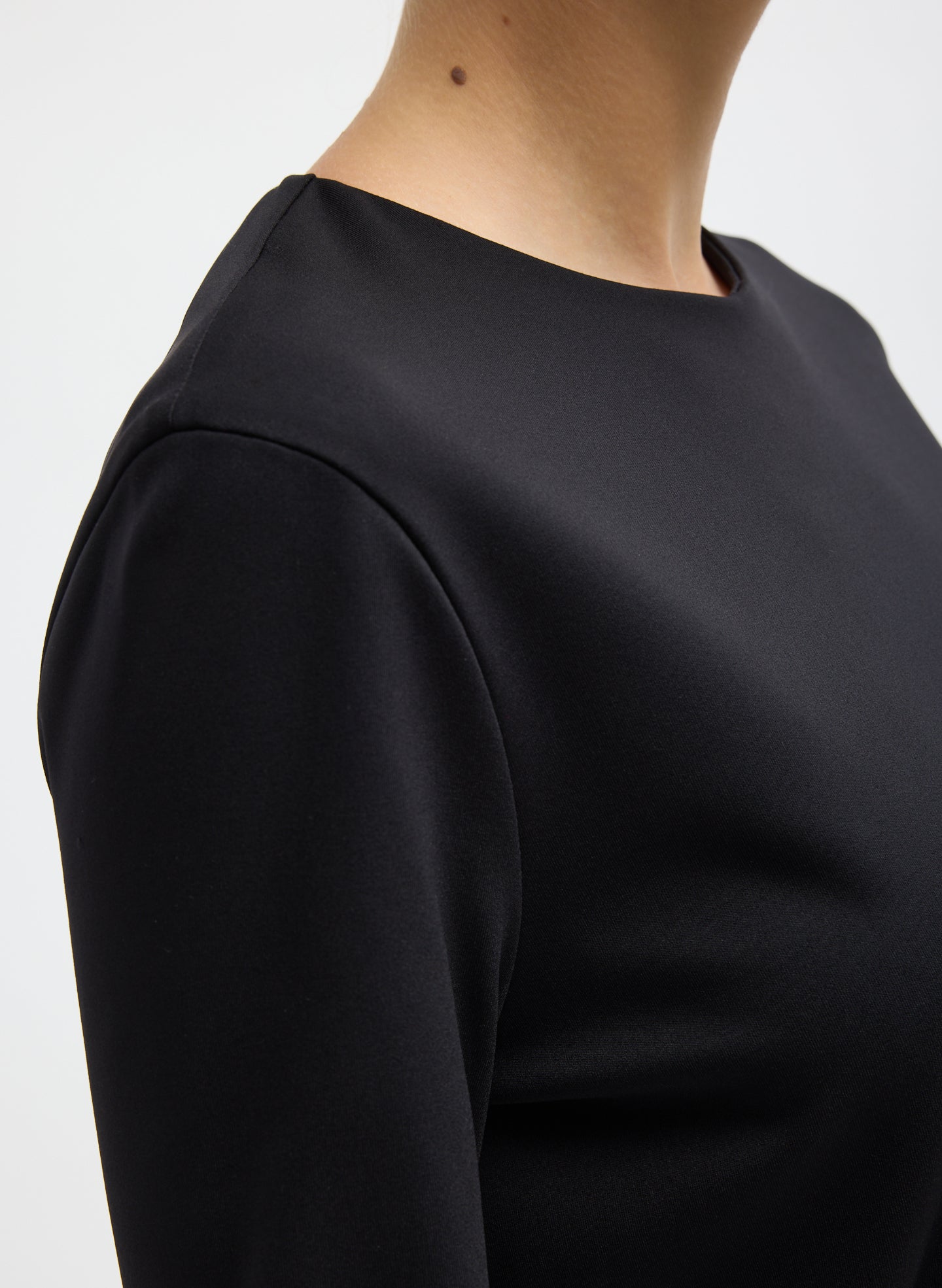 Black Compact Ultra Stretch Knit Long Sleeve Slim Top - detail shot