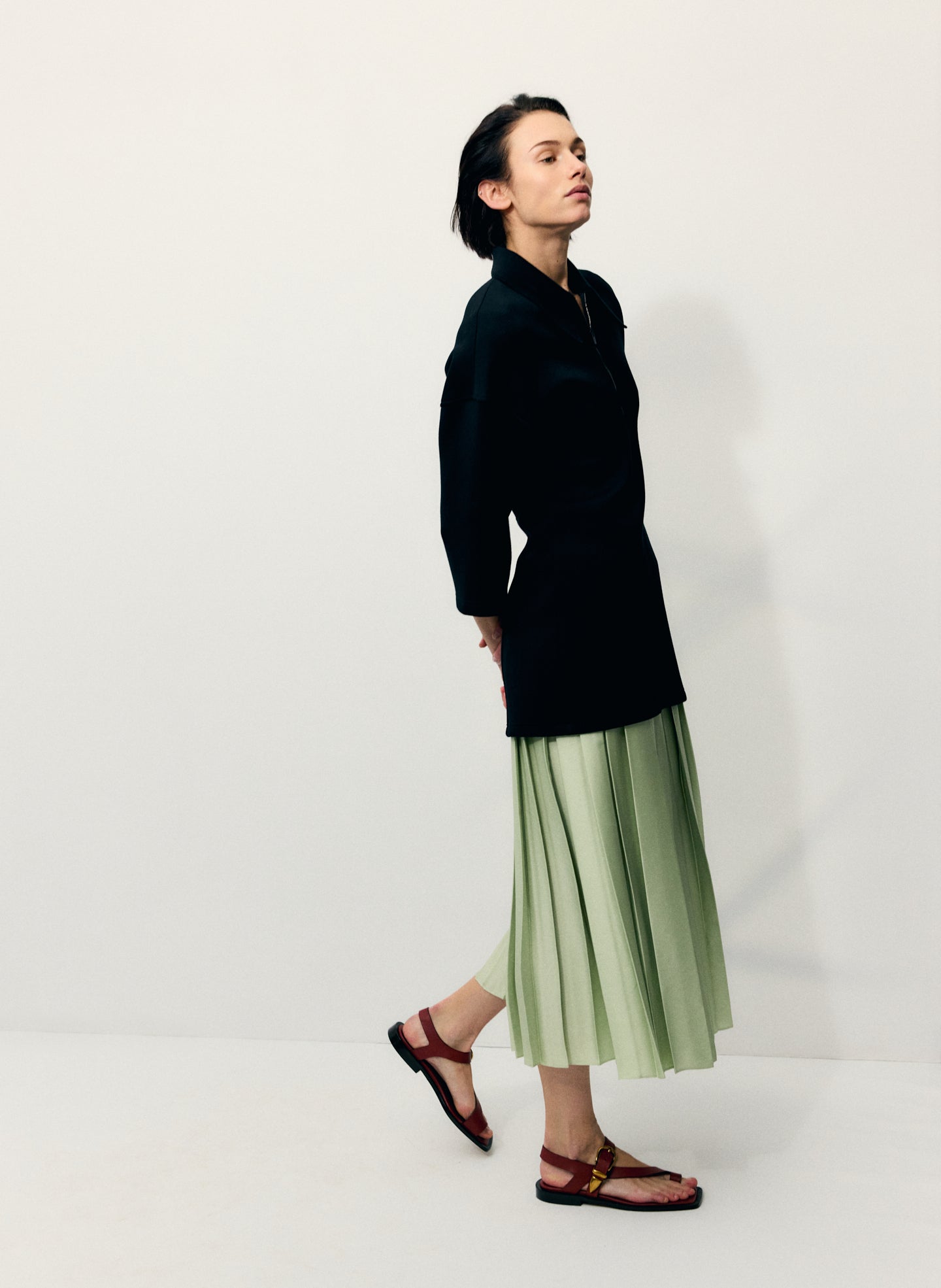 Feather Weight Skirting Content Block 3