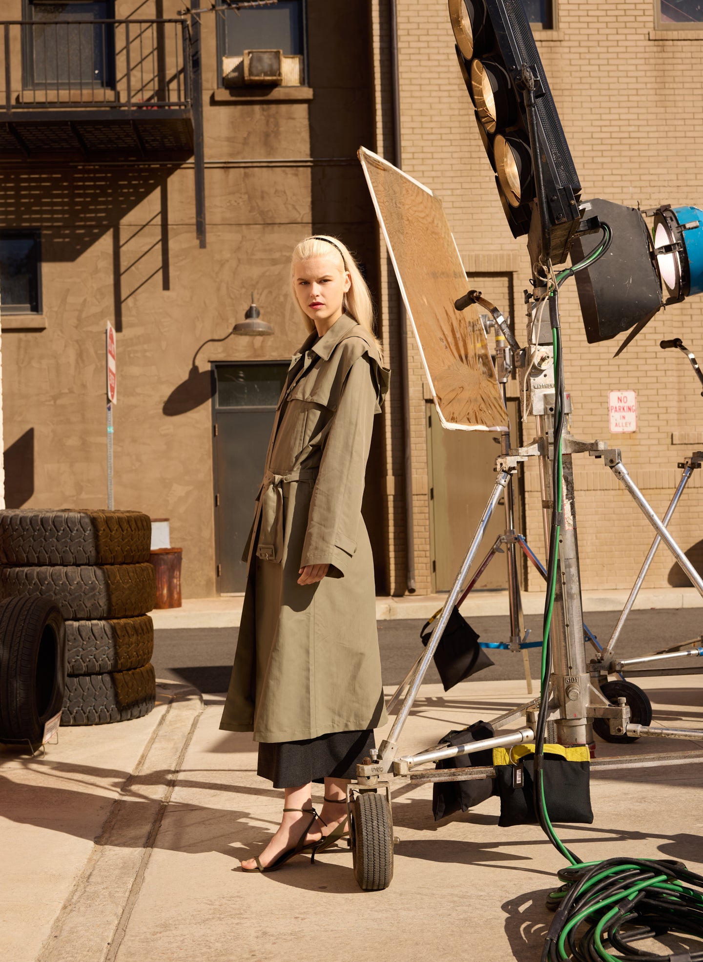 Dark Hazelnut Techy Twill Frank Trench with Hood - green trench coat, editorial image on model