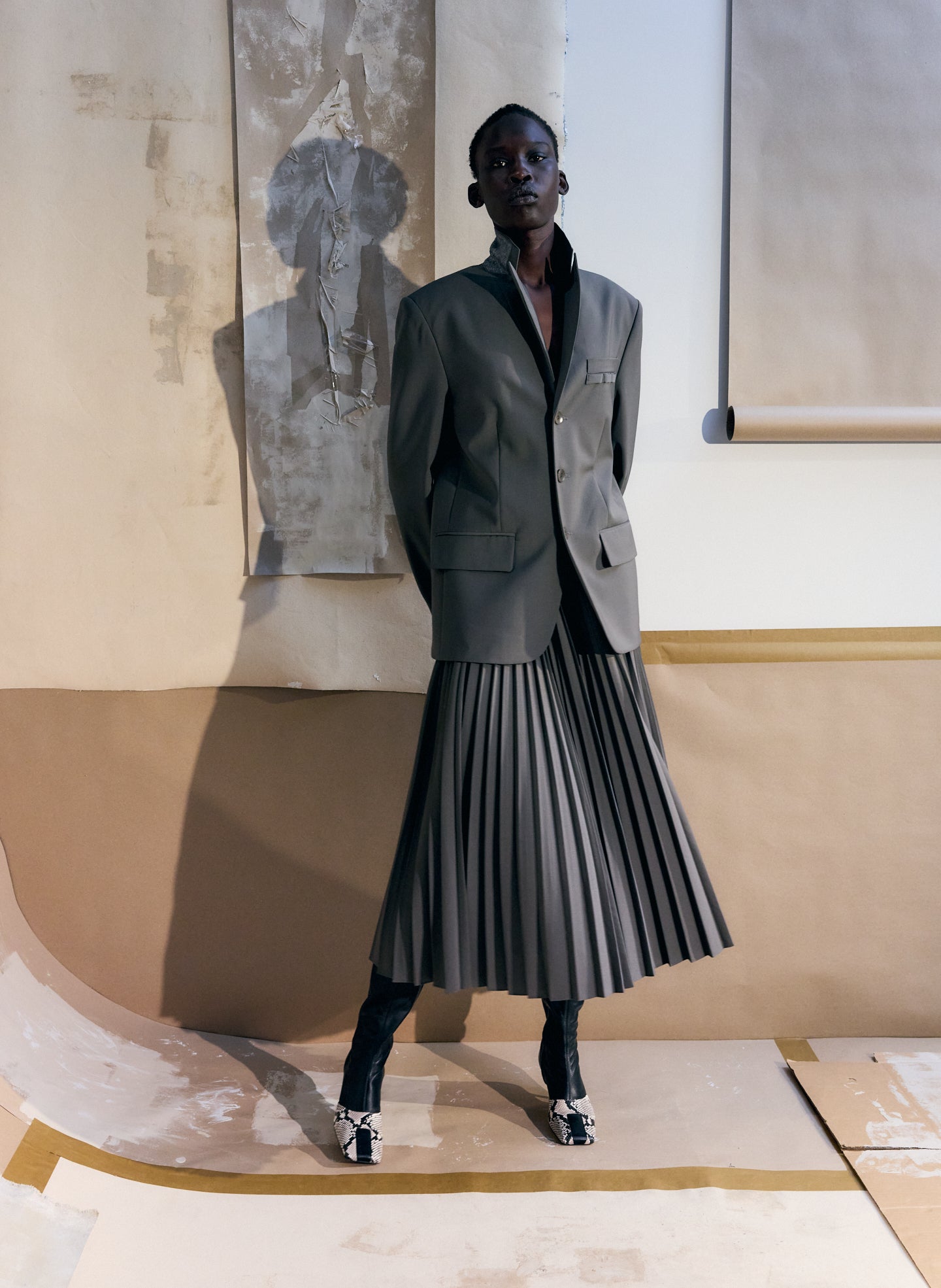 Dark Stone Grey Tropical Wool Pleating Sunray Skirt - editorial image on model