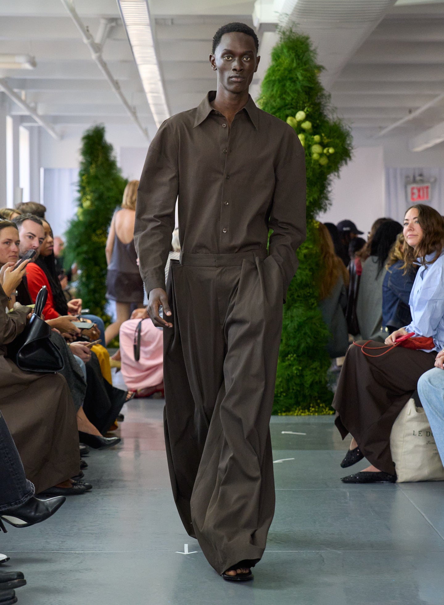 Dark Brown Luxe Spring Twill Tucked Pleated Wide Leg Trouser - runway shot on model