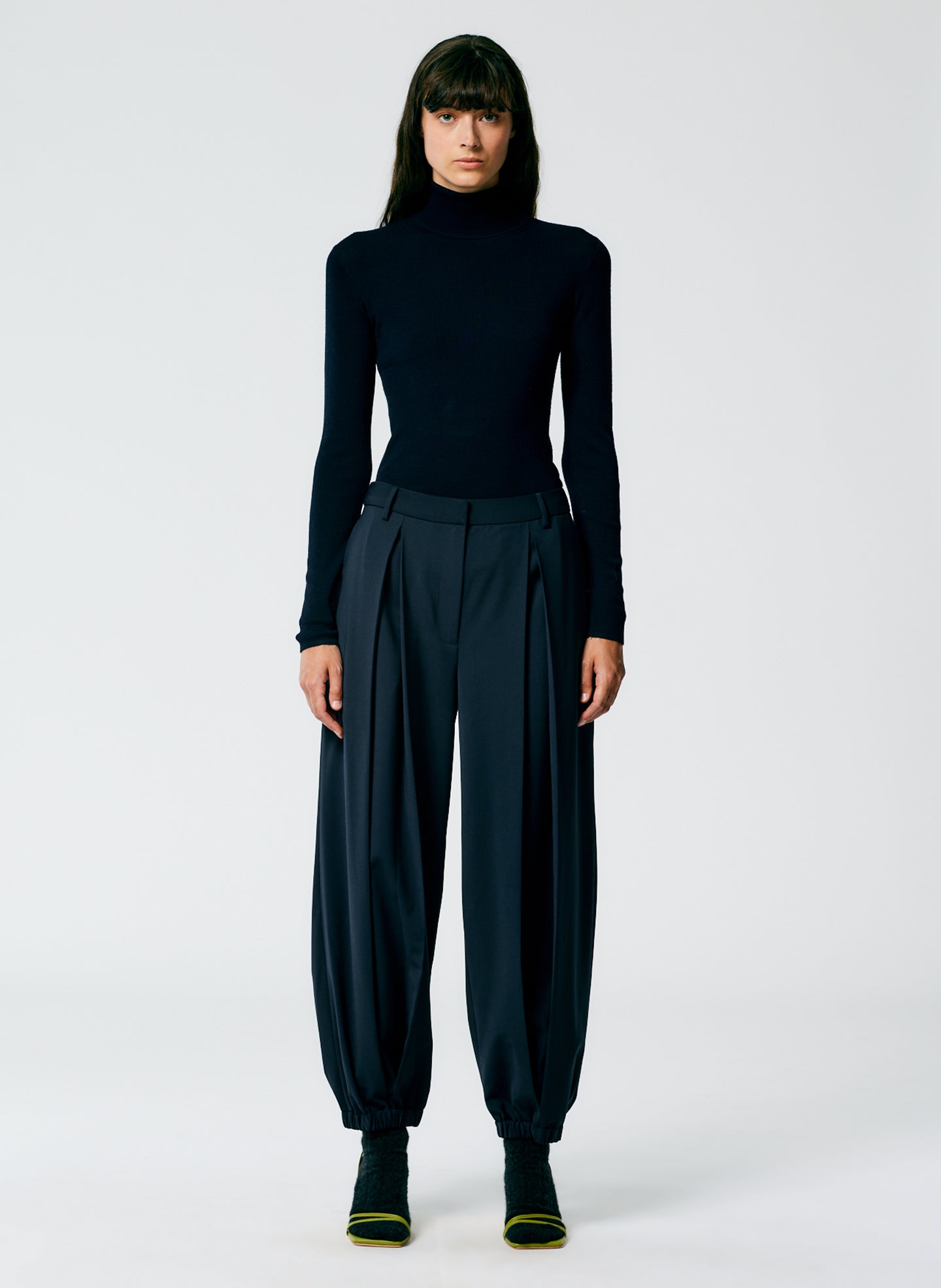 Feather Weight Ribbed Sweater Crewneck Pullover