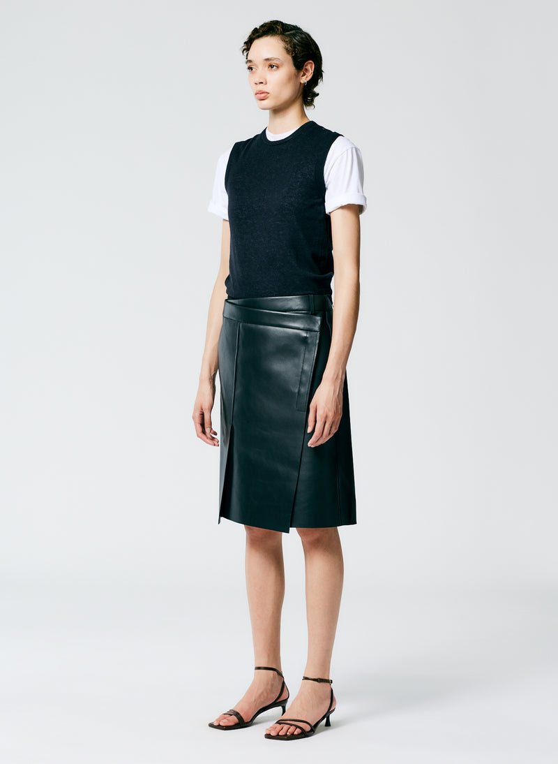 Bonded Leather Slash Skirt Black-3