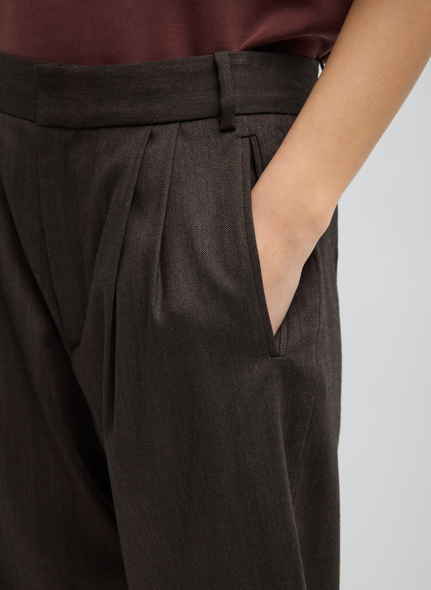 Brown Herringbone Suiting Side Drape Pleated Pant - closeup of side pocket detail