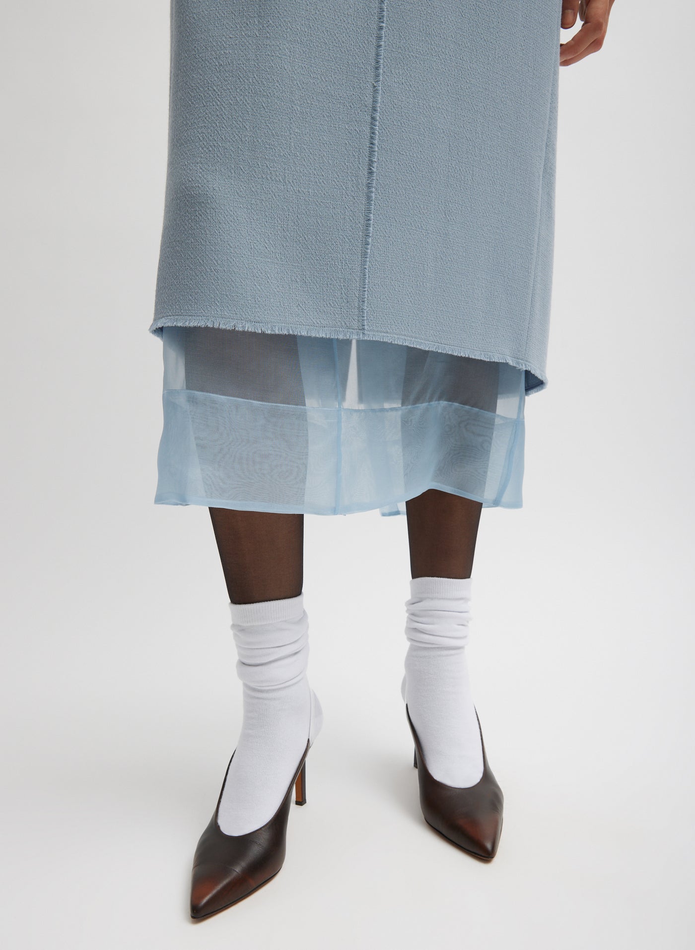 V NECK CREPE DRESS