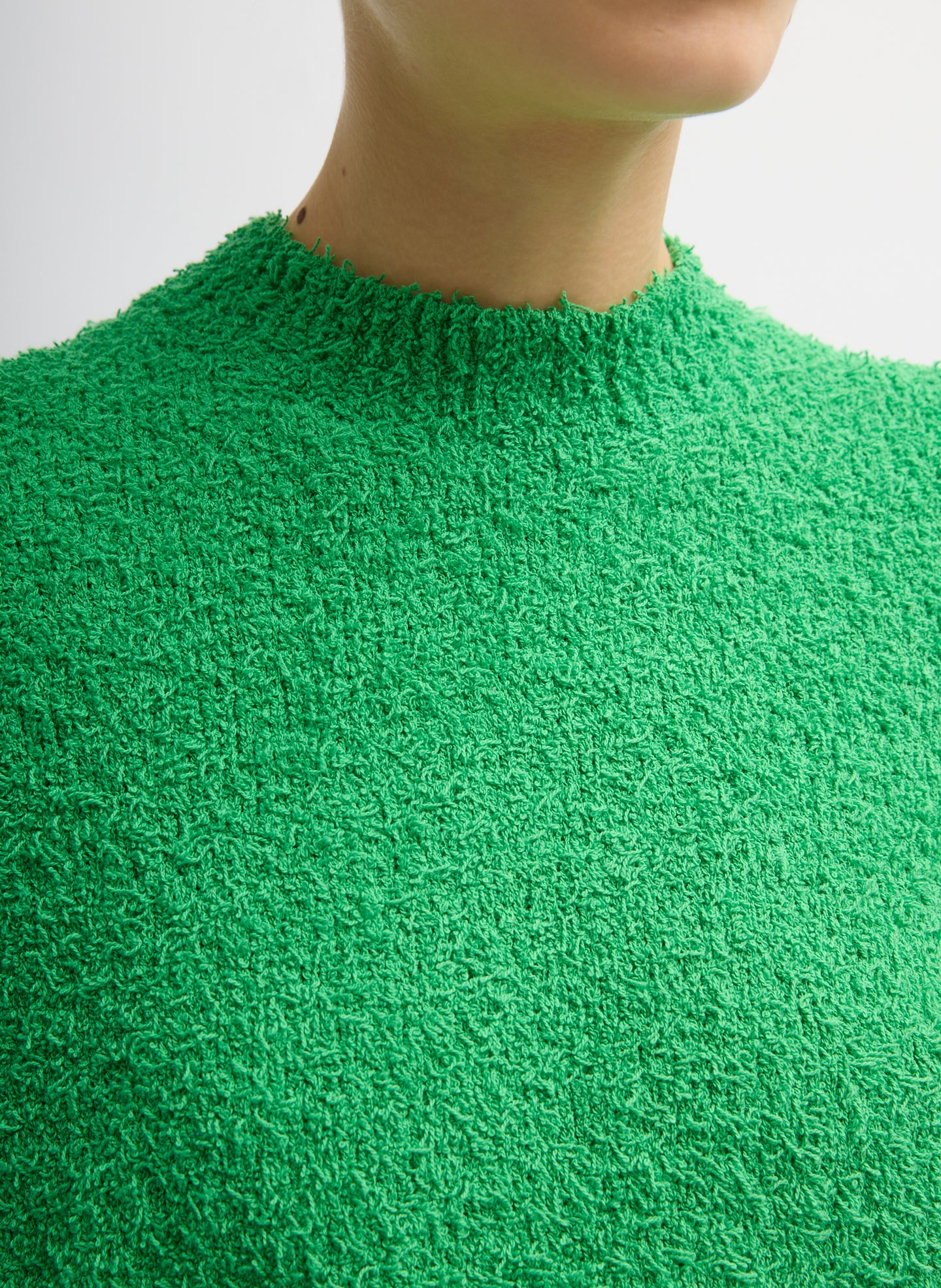 Green Serviette Crewneck Easy Pullover - closeup of neckline and fabric
