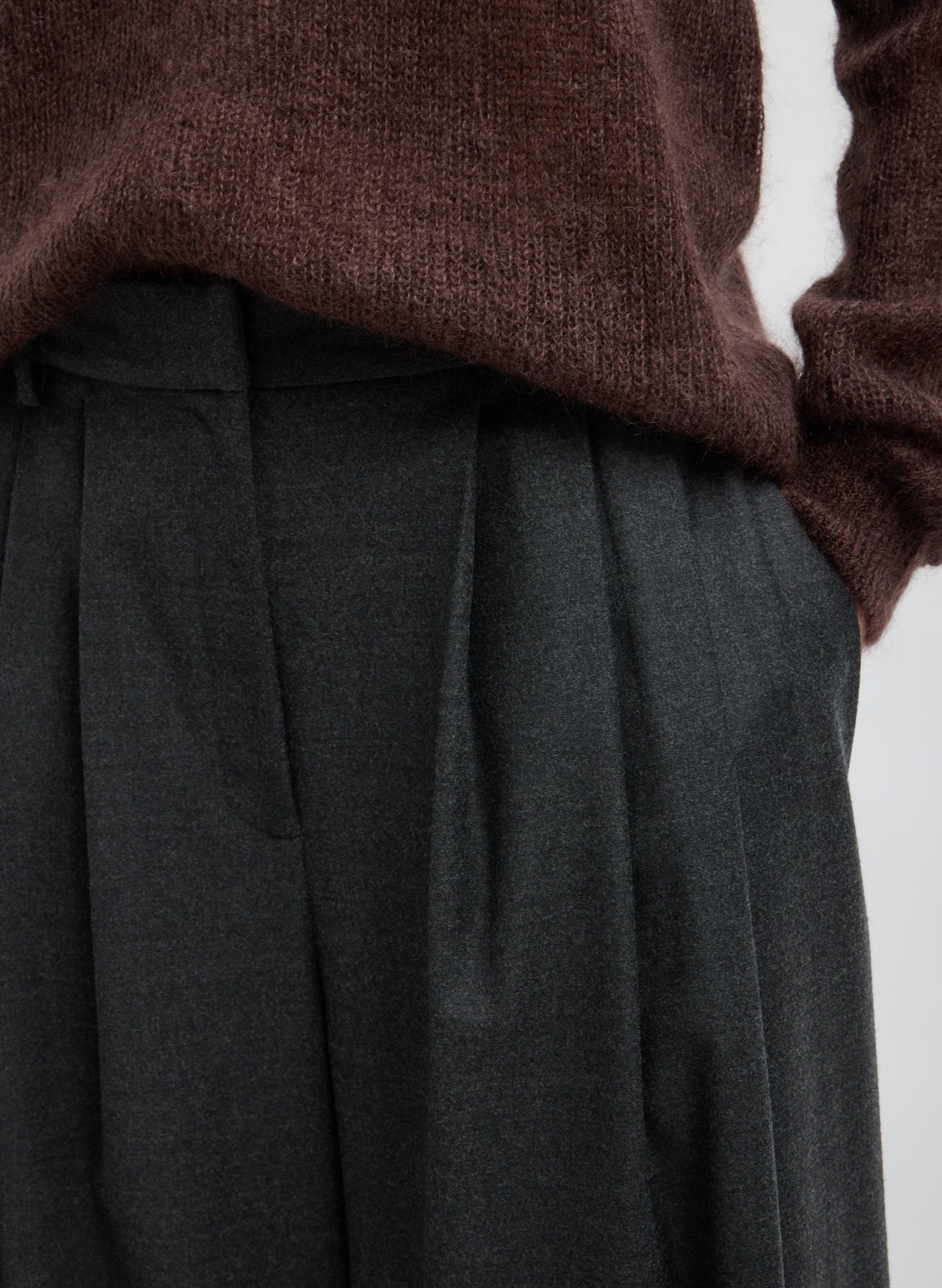 Dark Heather Grey Cozy Flanner Triple Pleat Pant - closeup of pleat details
