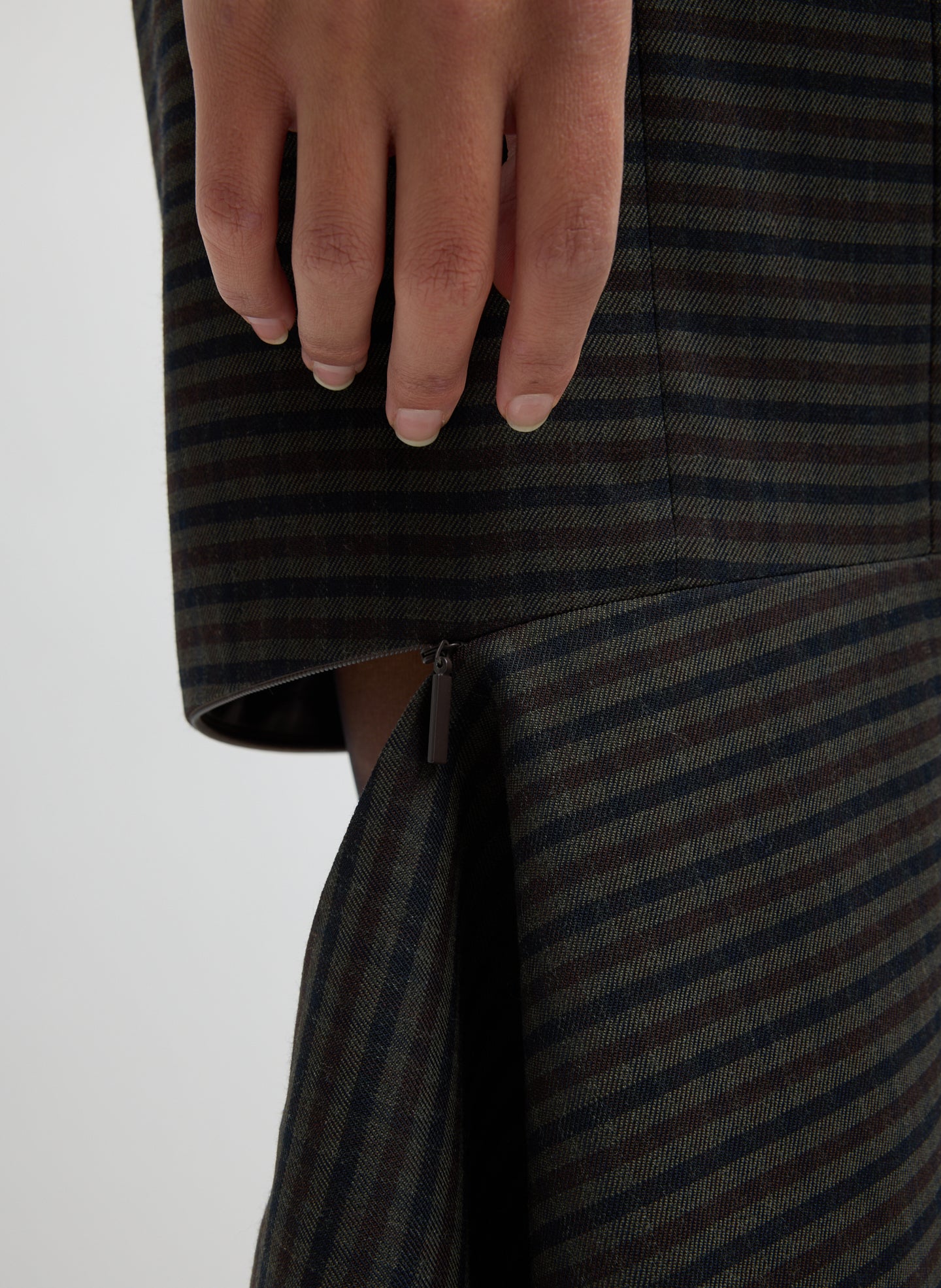 Grey Plaid Cedric Suiting Detached Zipper Skirt - side zip detail