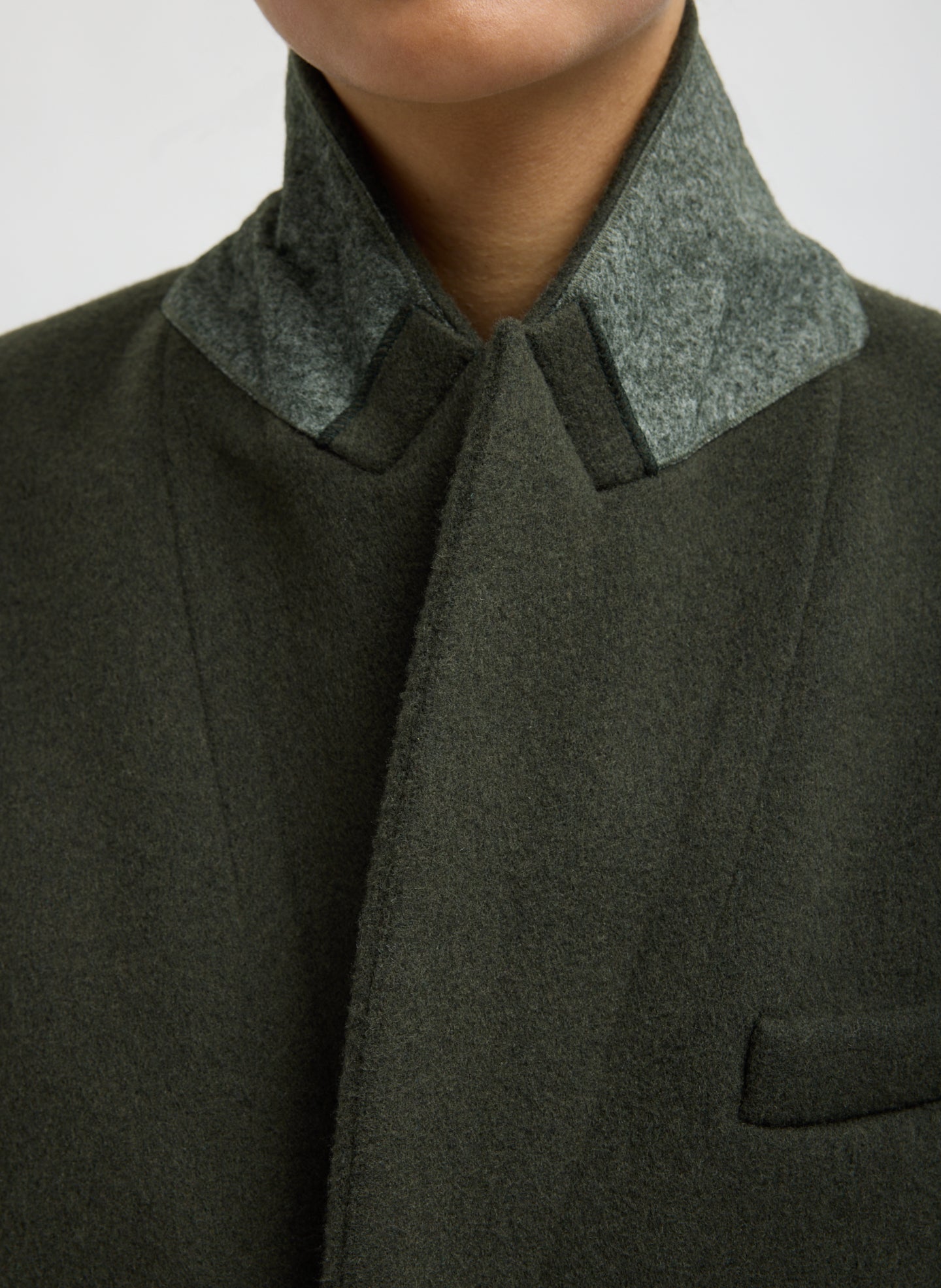 Loden Wool Coating Tailored Men's Maxi Coat - closeup of collar detail