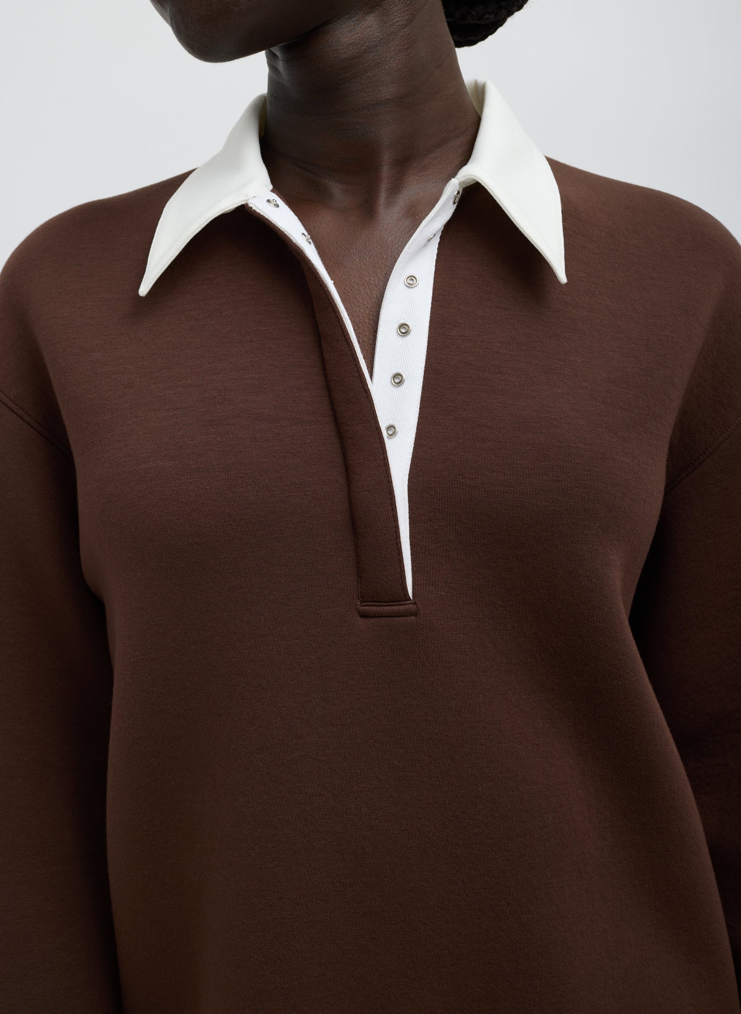 Brown Bonded Viscose Sculpted Polo - closeup of contrast collar