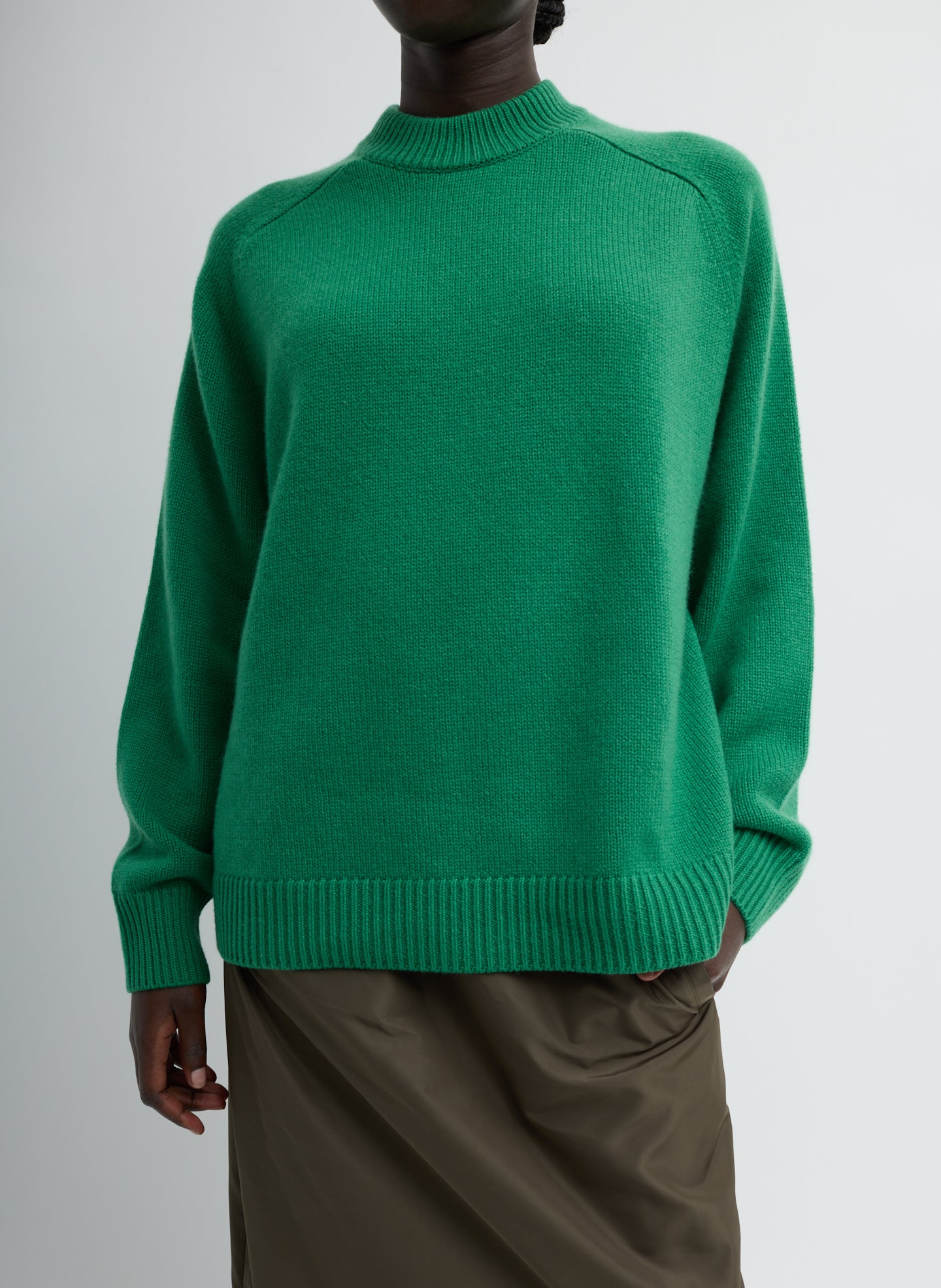 Cashmere Crewneck Oversized Pullover Sweater - Bright Green Cashmere Crewneck Oversized Pullover Sweater - front view on model