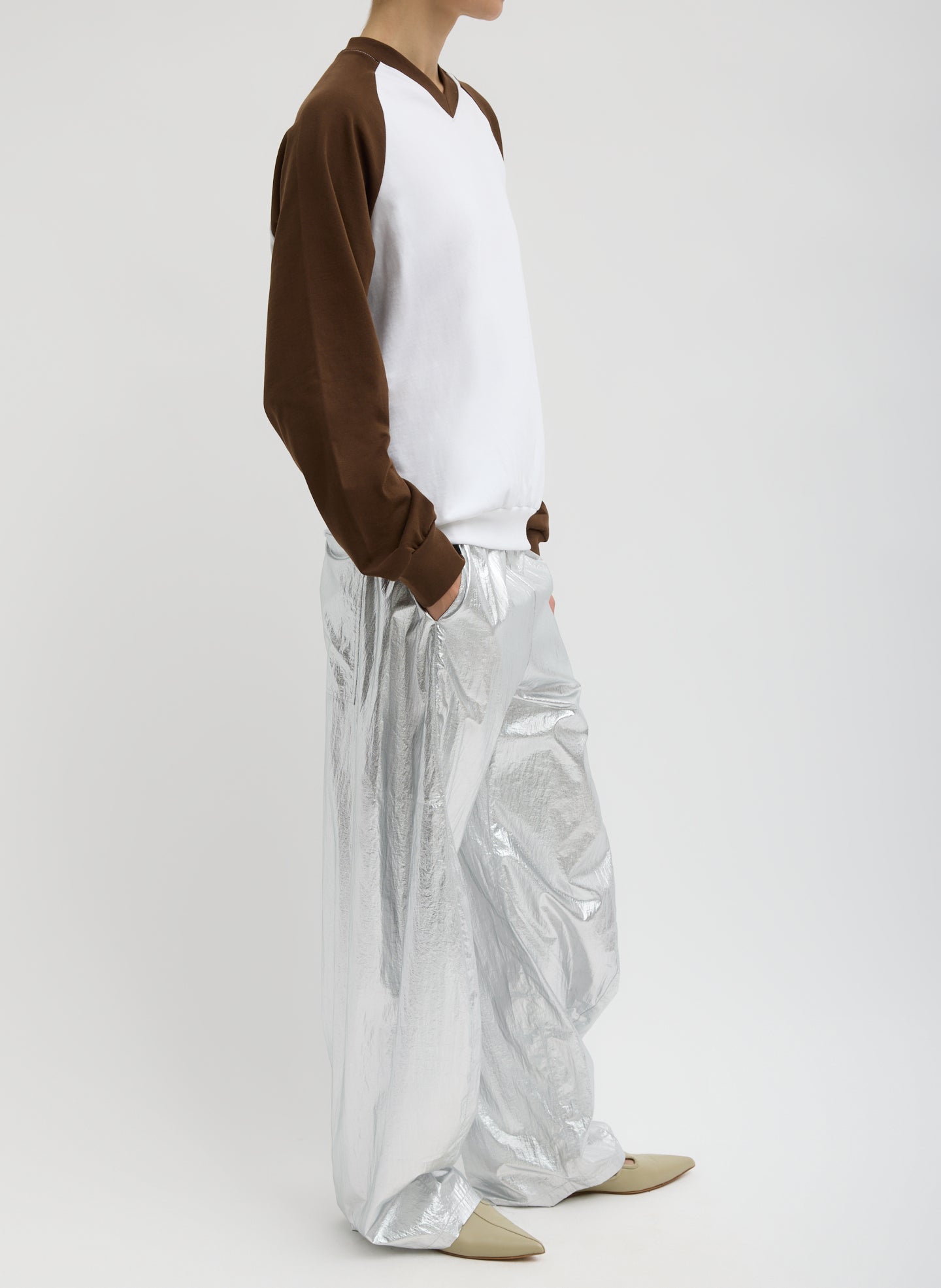 Brown Multi Perfect T-Shirt Vintage Sweatshirt - two-tone v-neck sweatshirt, side view on model