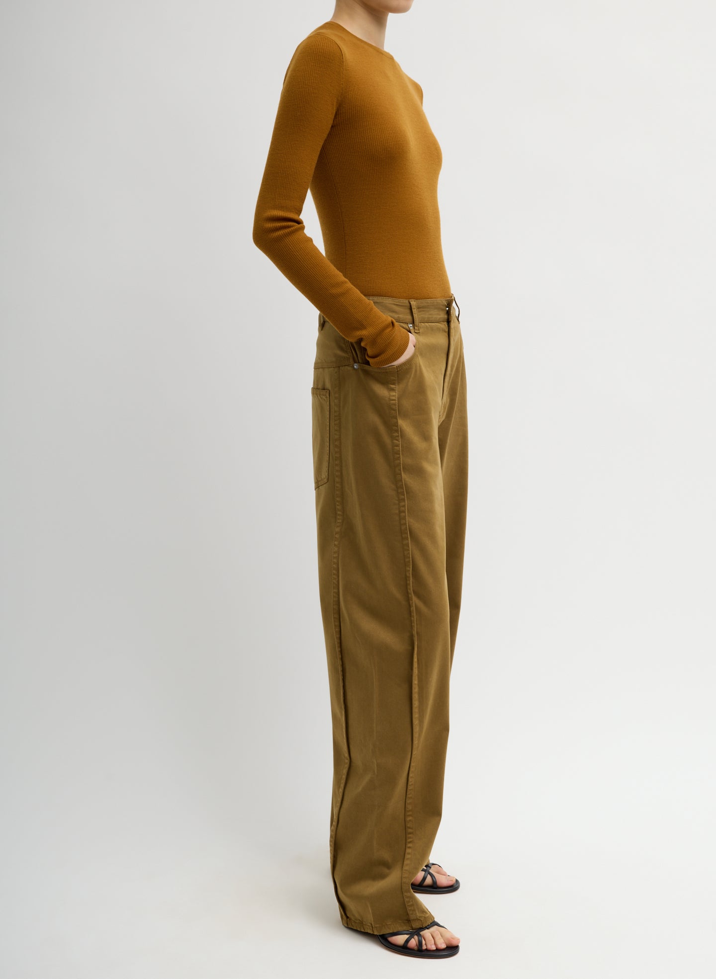 Dark Tan Garment Dyed Stretch Twill Tuck Pant - full look, side view on model