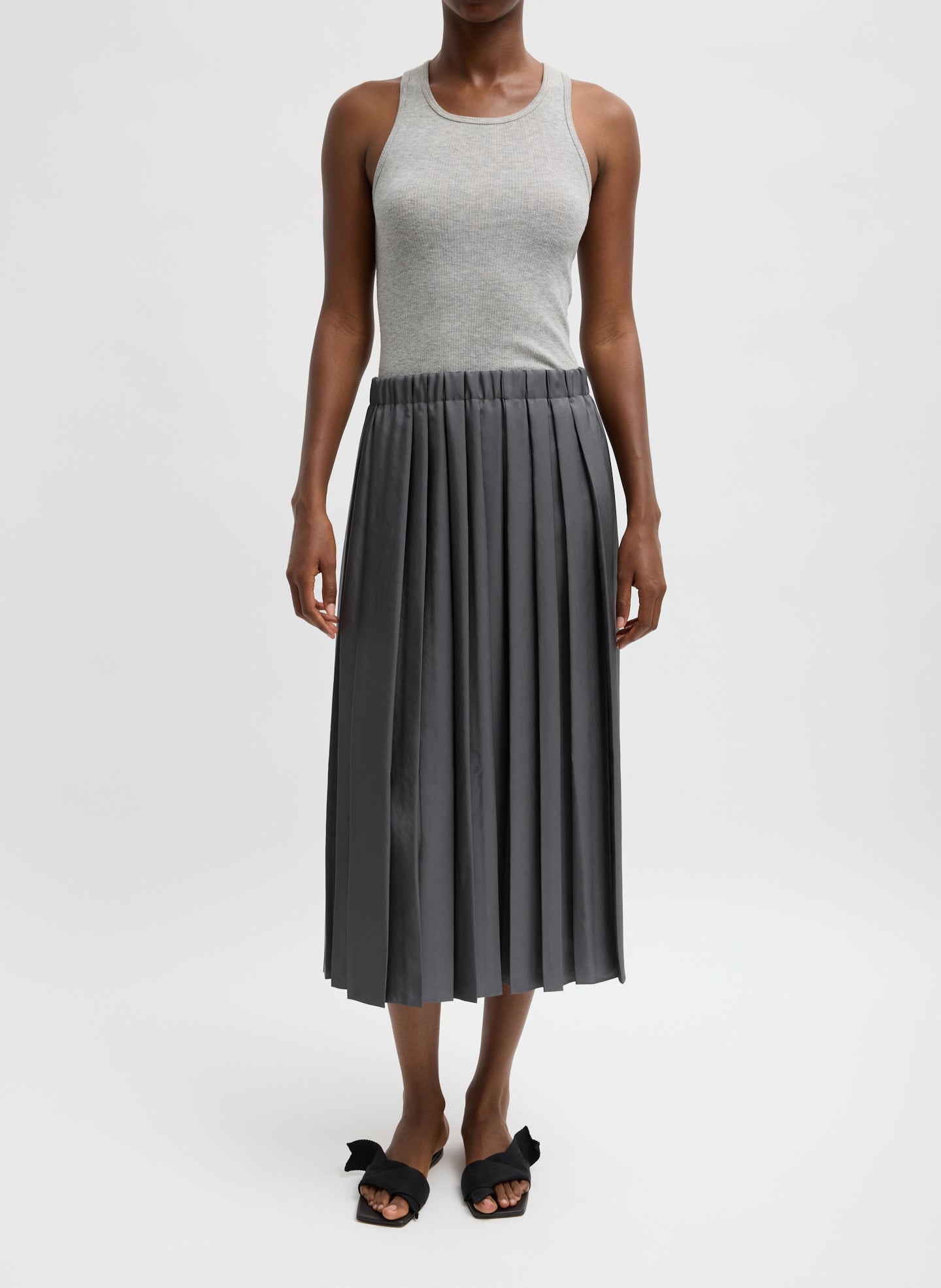 poppy PEARL PLEATED SKIRT グレー Feather Weight Pleated Pull On Skirt – Tibi Official
