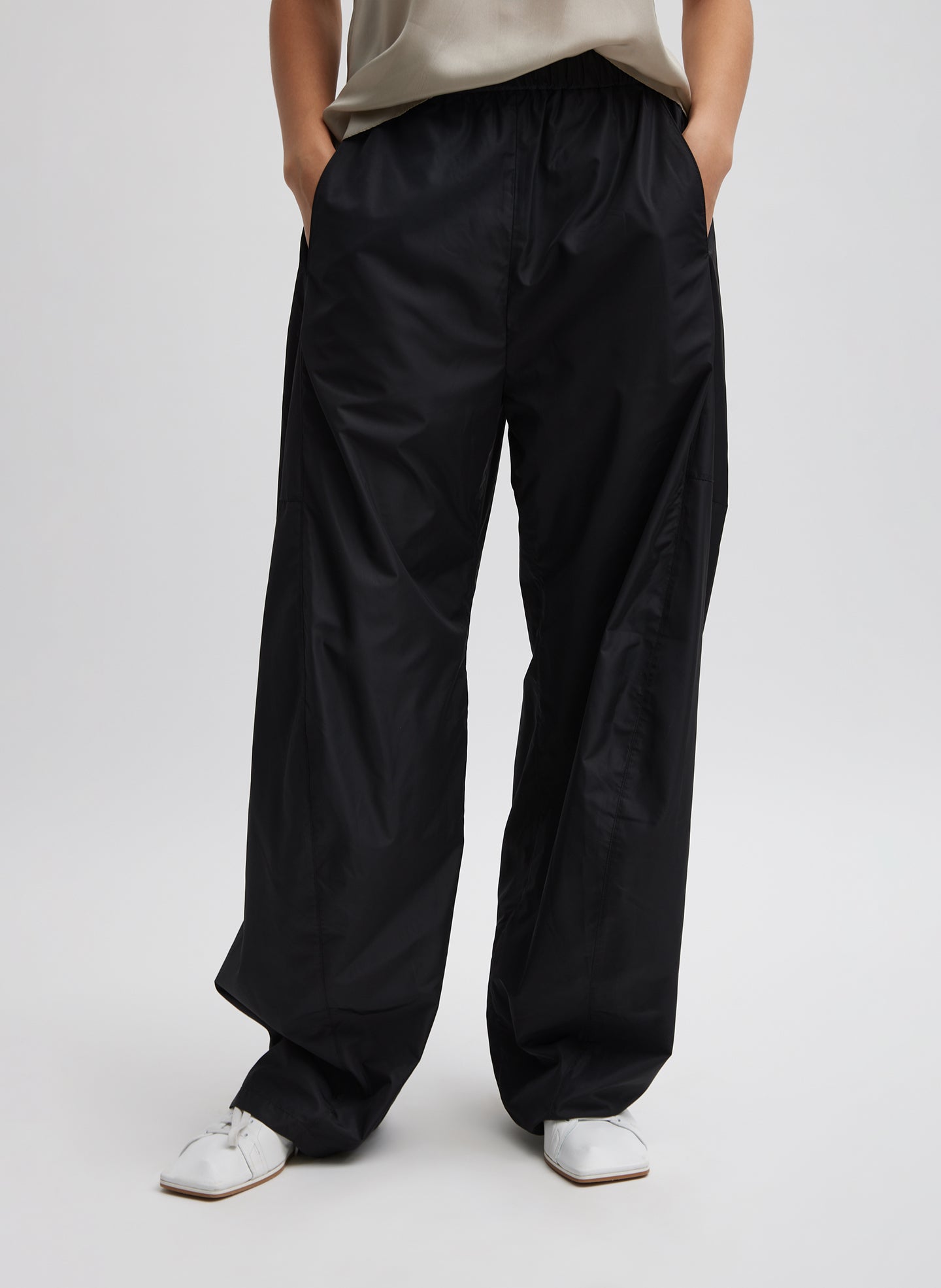 Italian Sporty Nylon Winslow Pant - Black-1