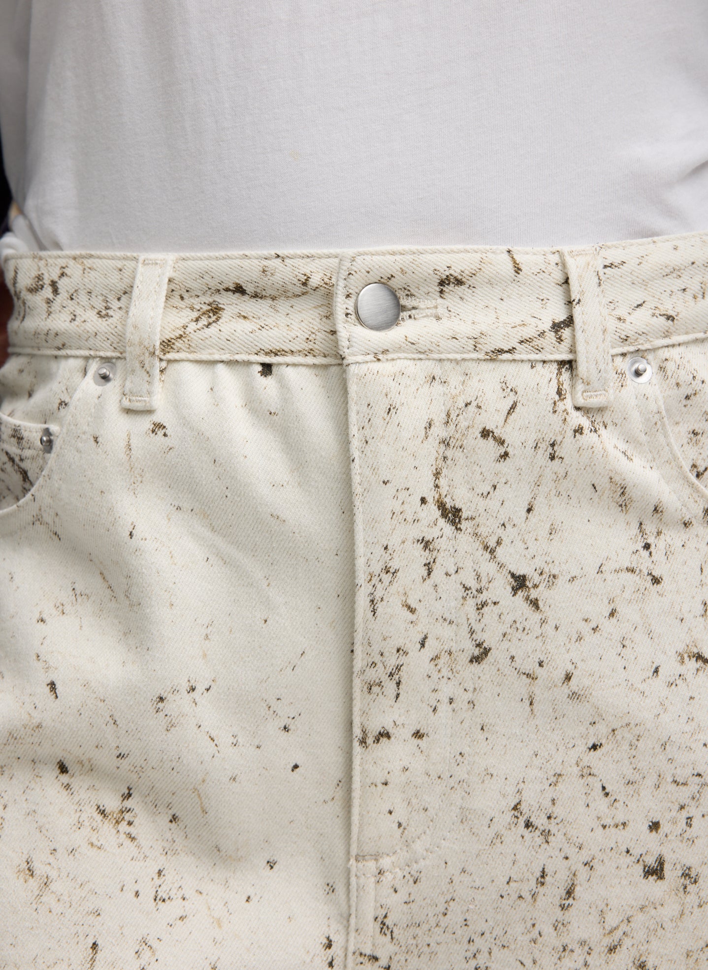 Calcimin Denim Midi Trouser Zip Skirt - closeup of front button closure