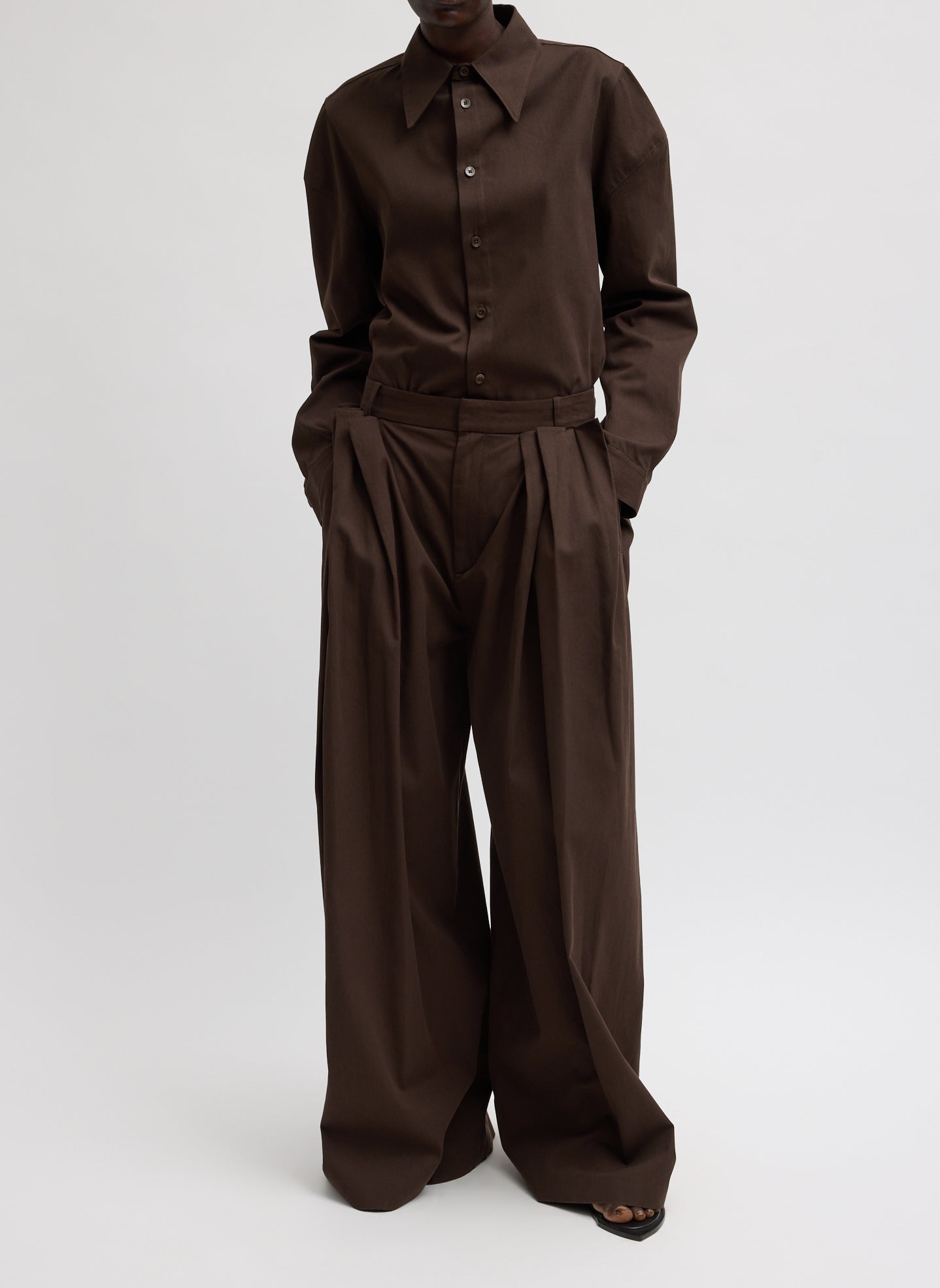 Dark Brown Luxe Spring Twill Tucked Pleated Wide Leg Trouser - full look, front view on model