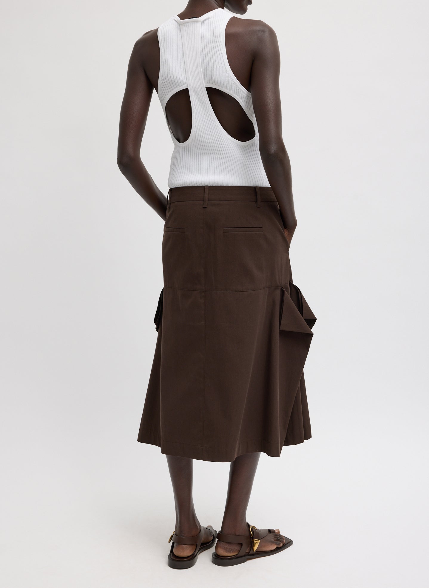 Hickory Brown Luxe Spring Twill Tucked Pleat Skirt - back view on model