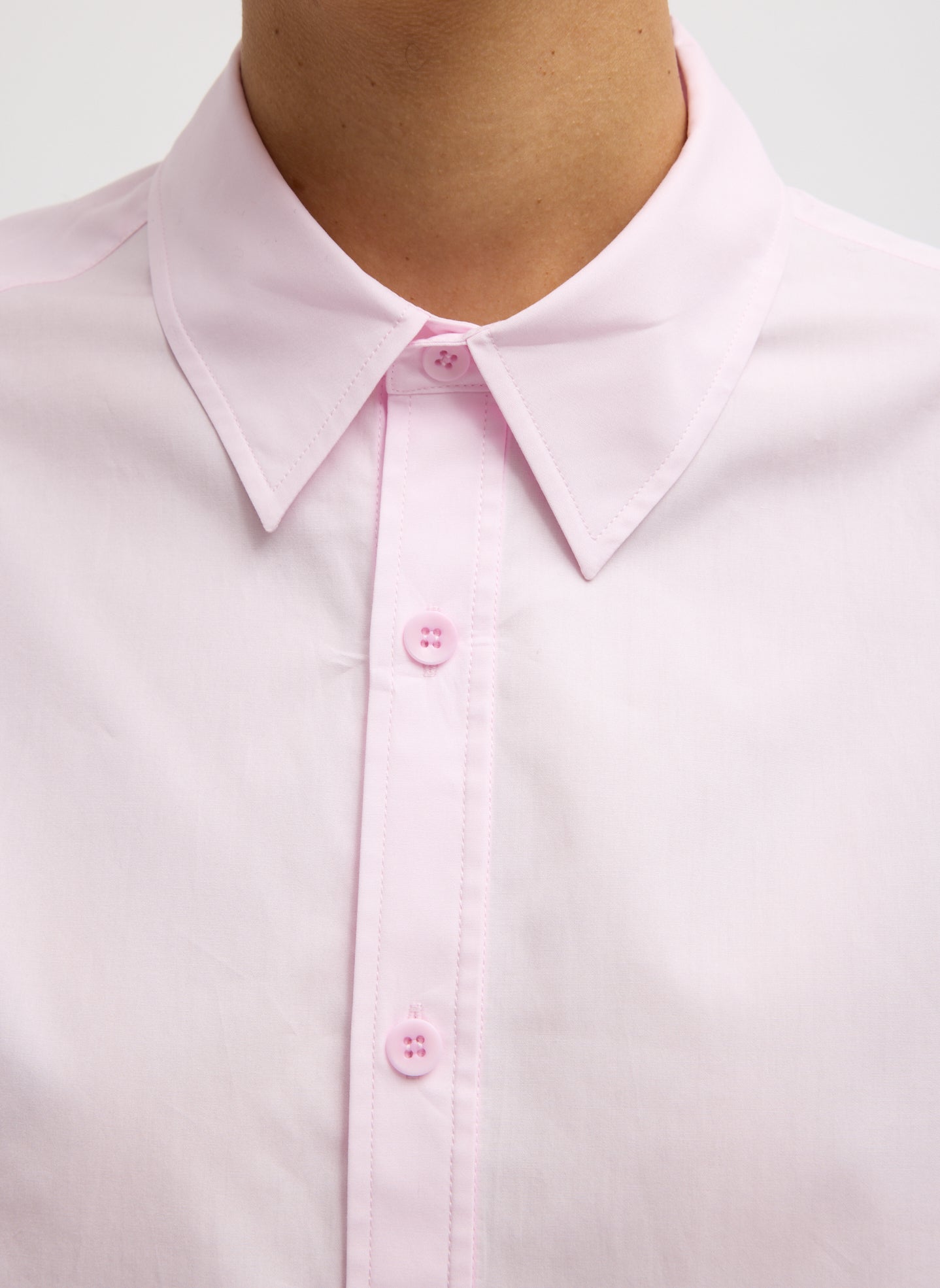 Pink Charlie Men's Slim Shirt - closeup of collar detail