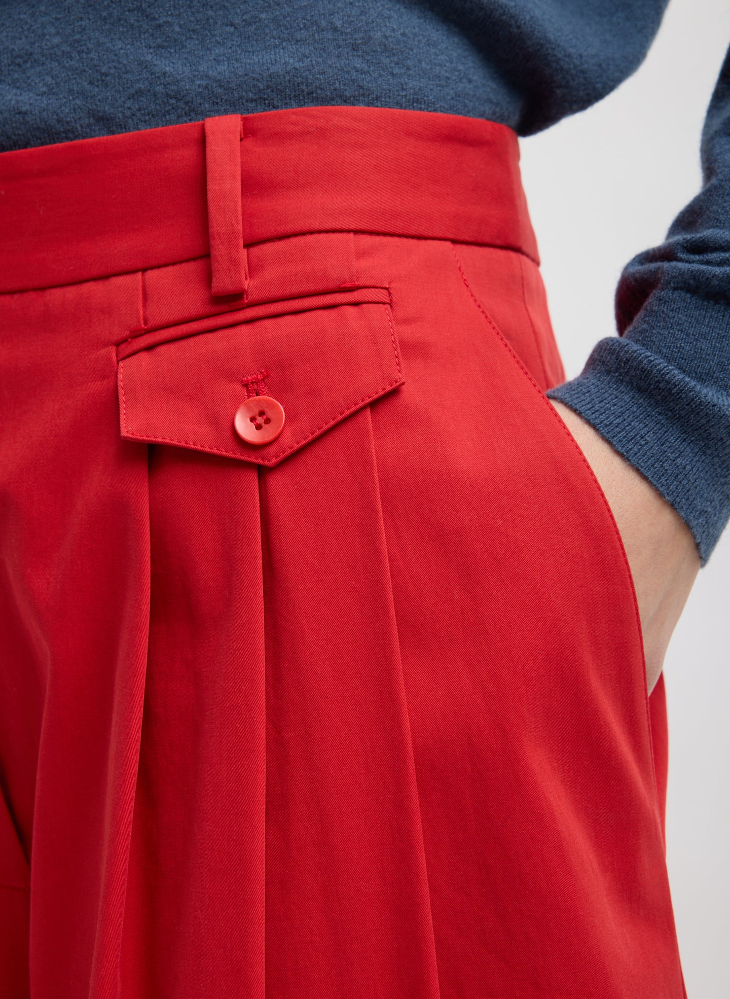 Red Bio Twill Triple Pleat Cropped Pant - closeup of front pocket detail