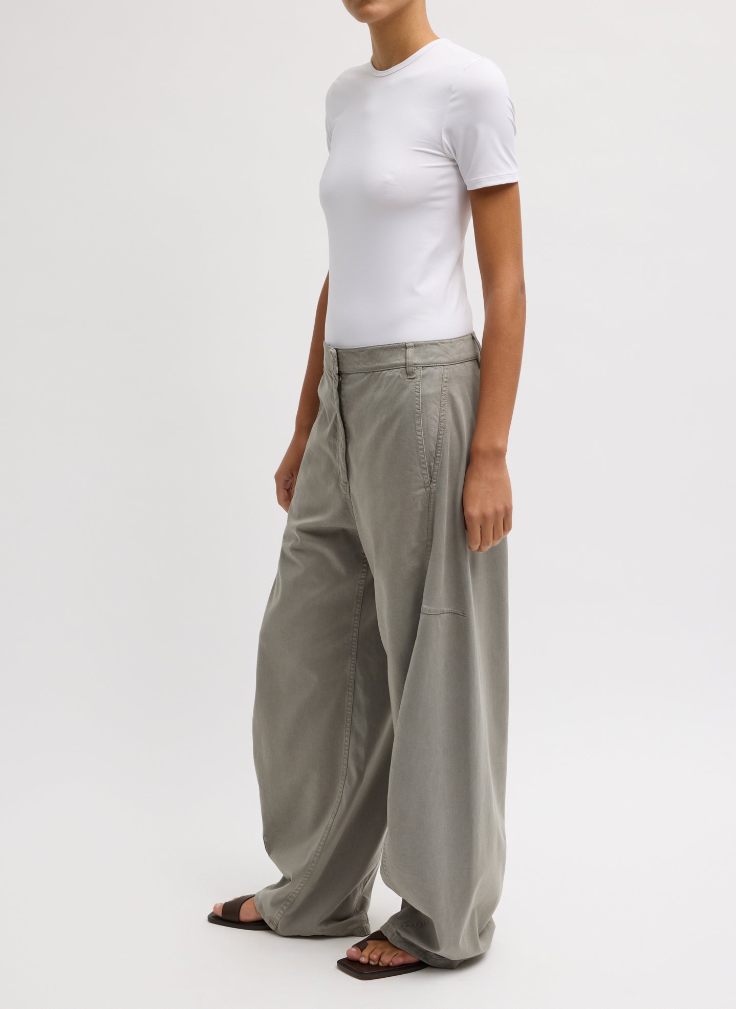 Pewter Grey Garment Dyed Stretch Twill Sid Pant - barrel leg, side view on model