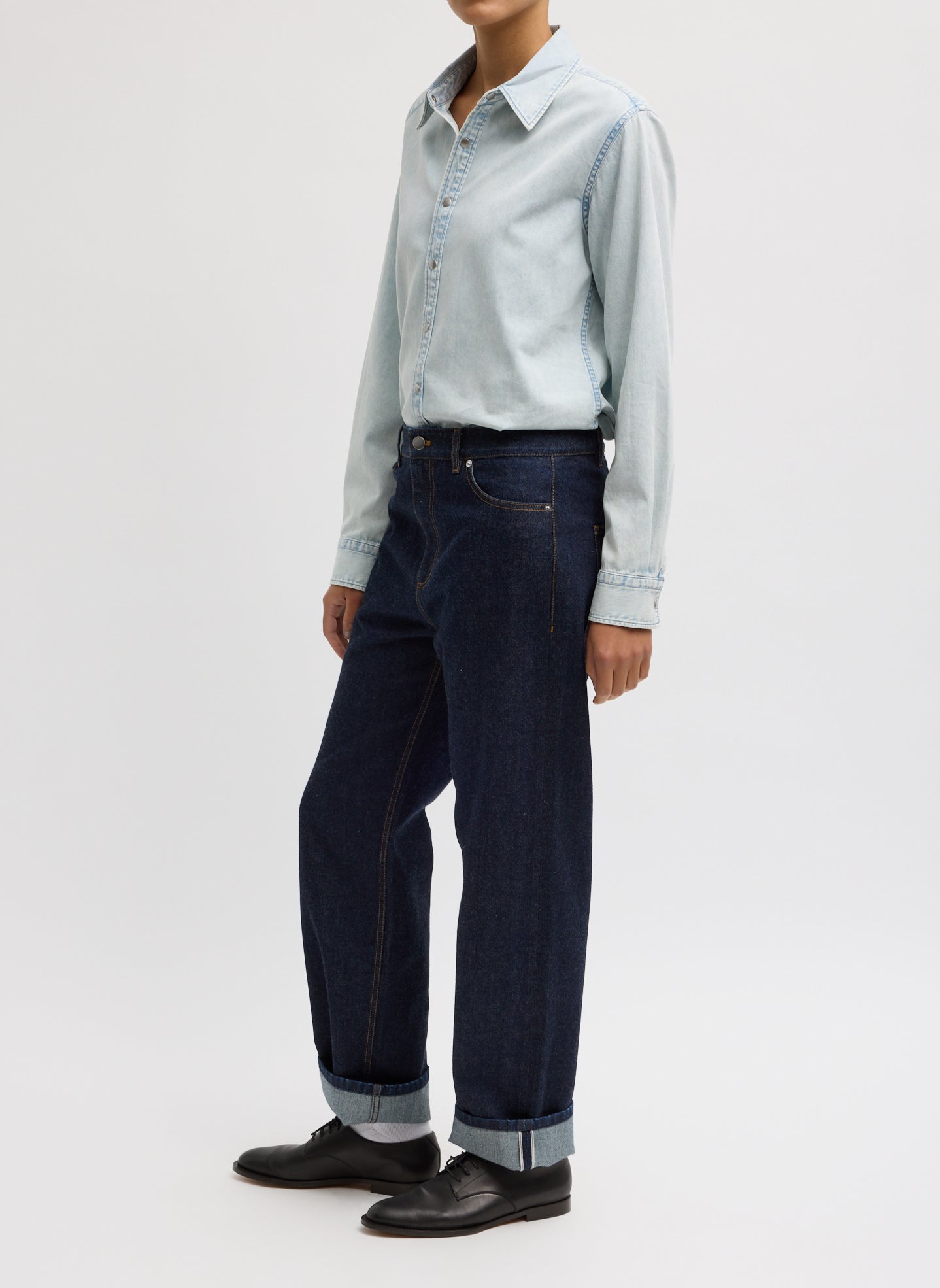 Dark Denim Selvage Denim 5 Pocket Alec Jean - straight leg, side view on model