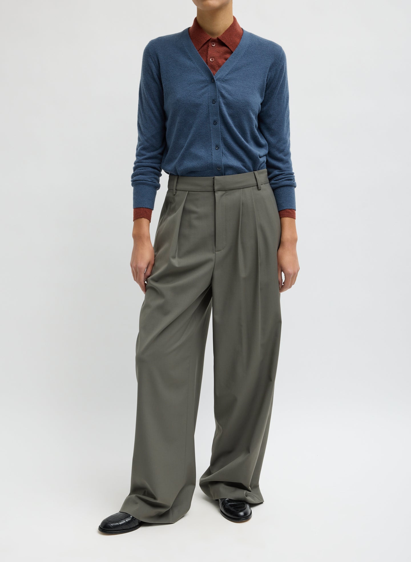 Tropical Wool Stella Pant - Dark Stone Grey Tropical Wool Stella Pant - trousers, front view on model