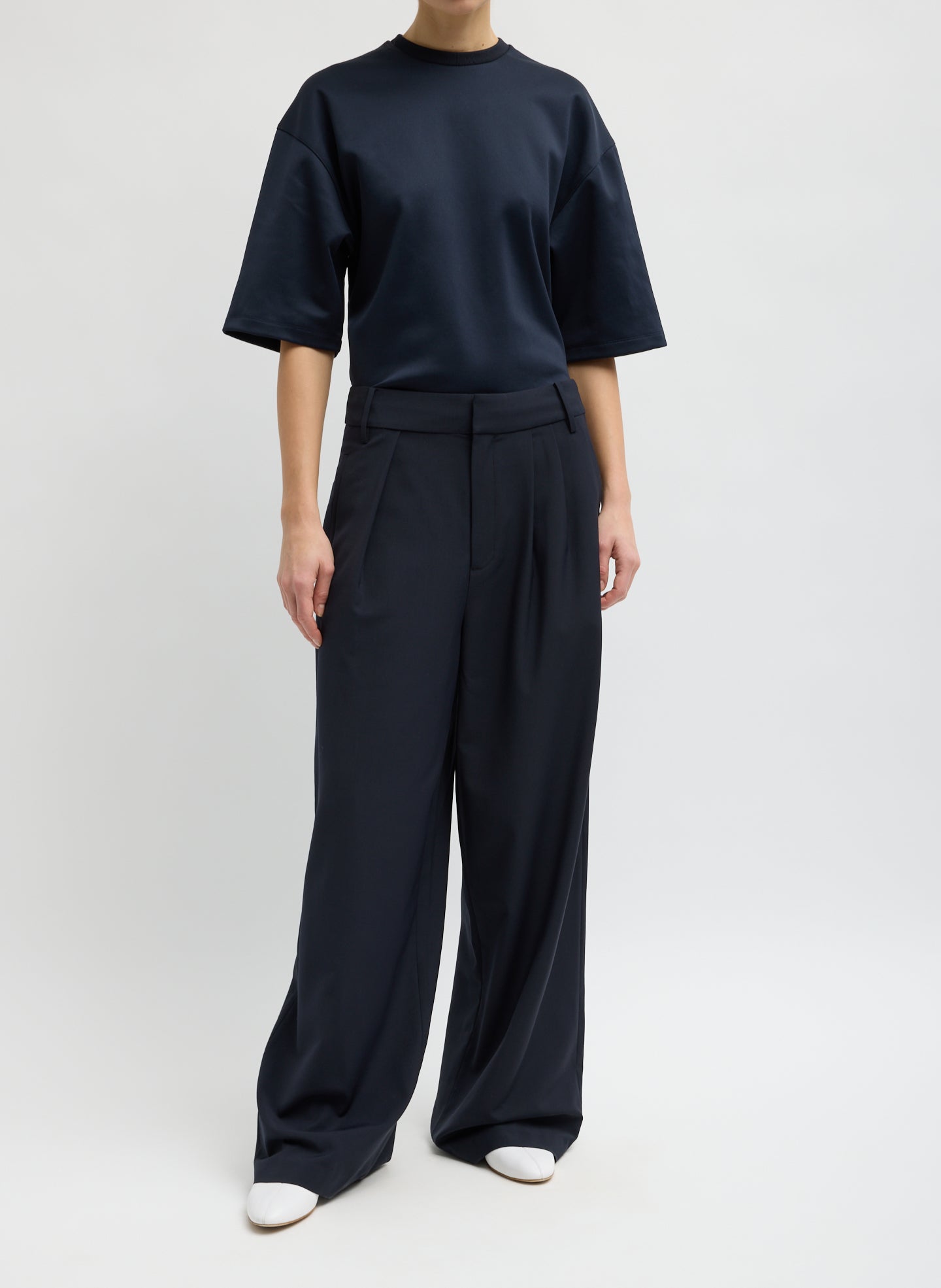 Tropical Wool Stella Pant - Navy Tropical Wool Stella Pant - trouser, front view on model