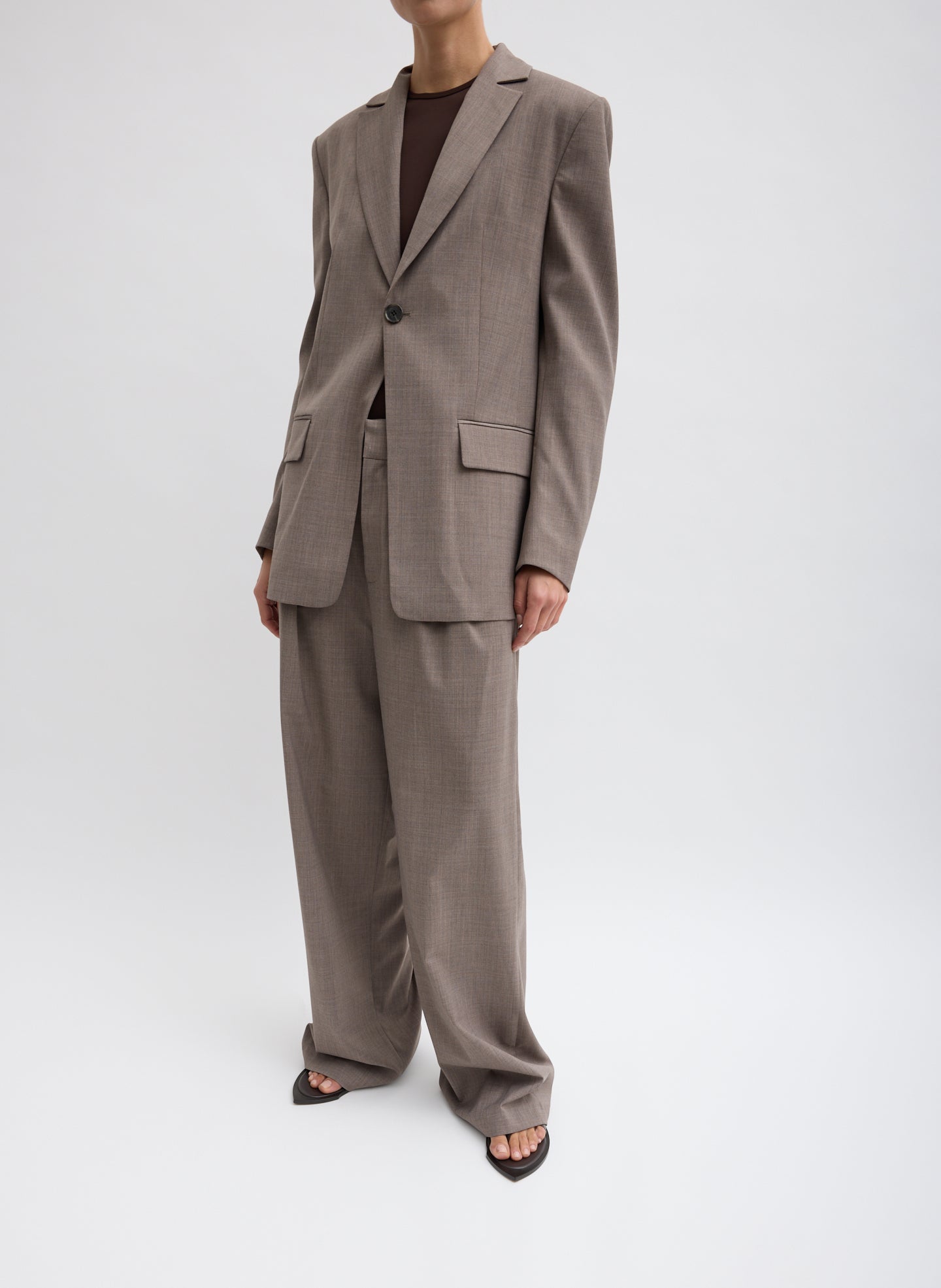 Cedar Melange Tropical Wool Stella Pant - full look, front view on model