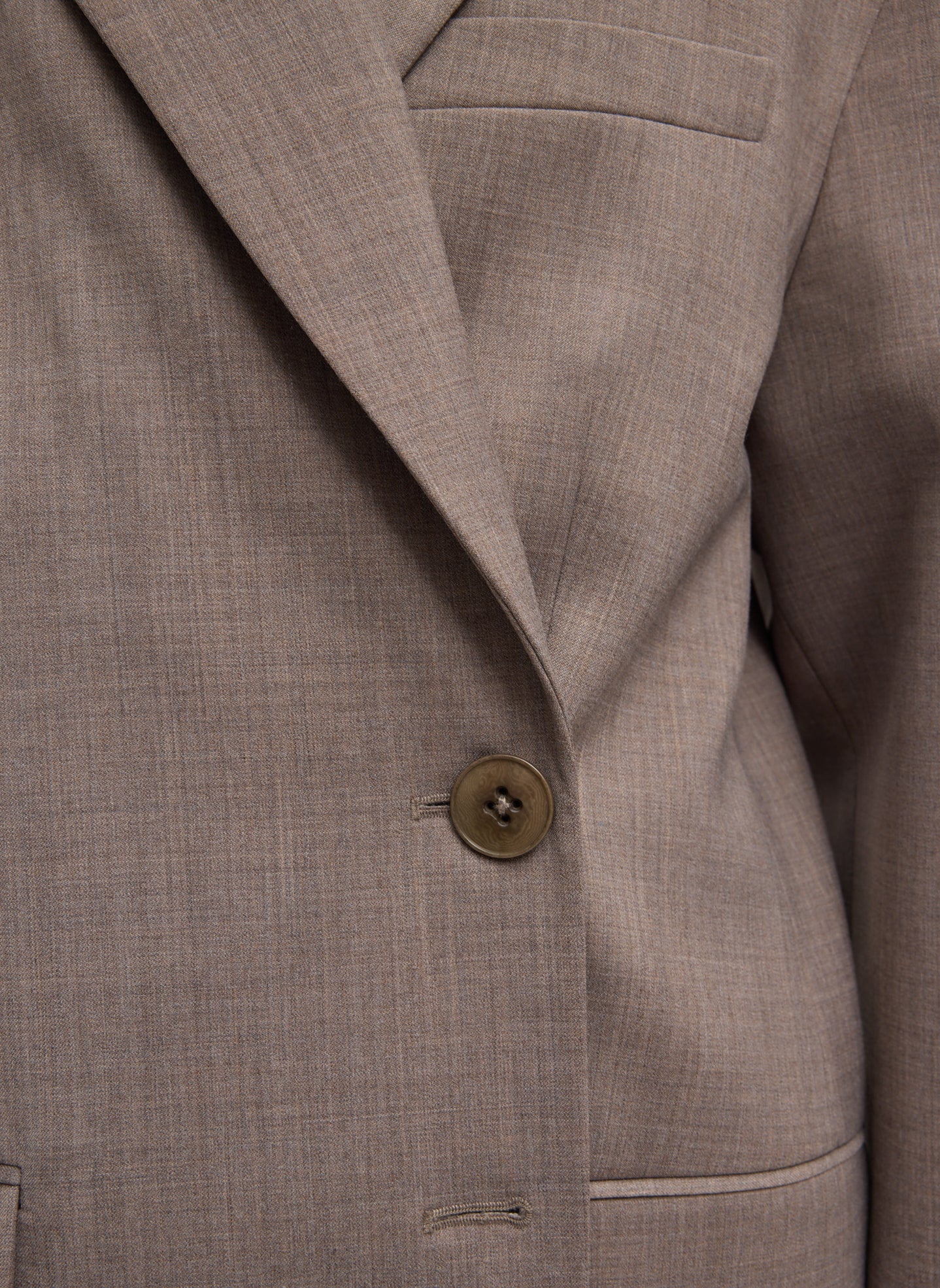 Cedar Melange Tropical Wool Liam Blazer - closeup of front button