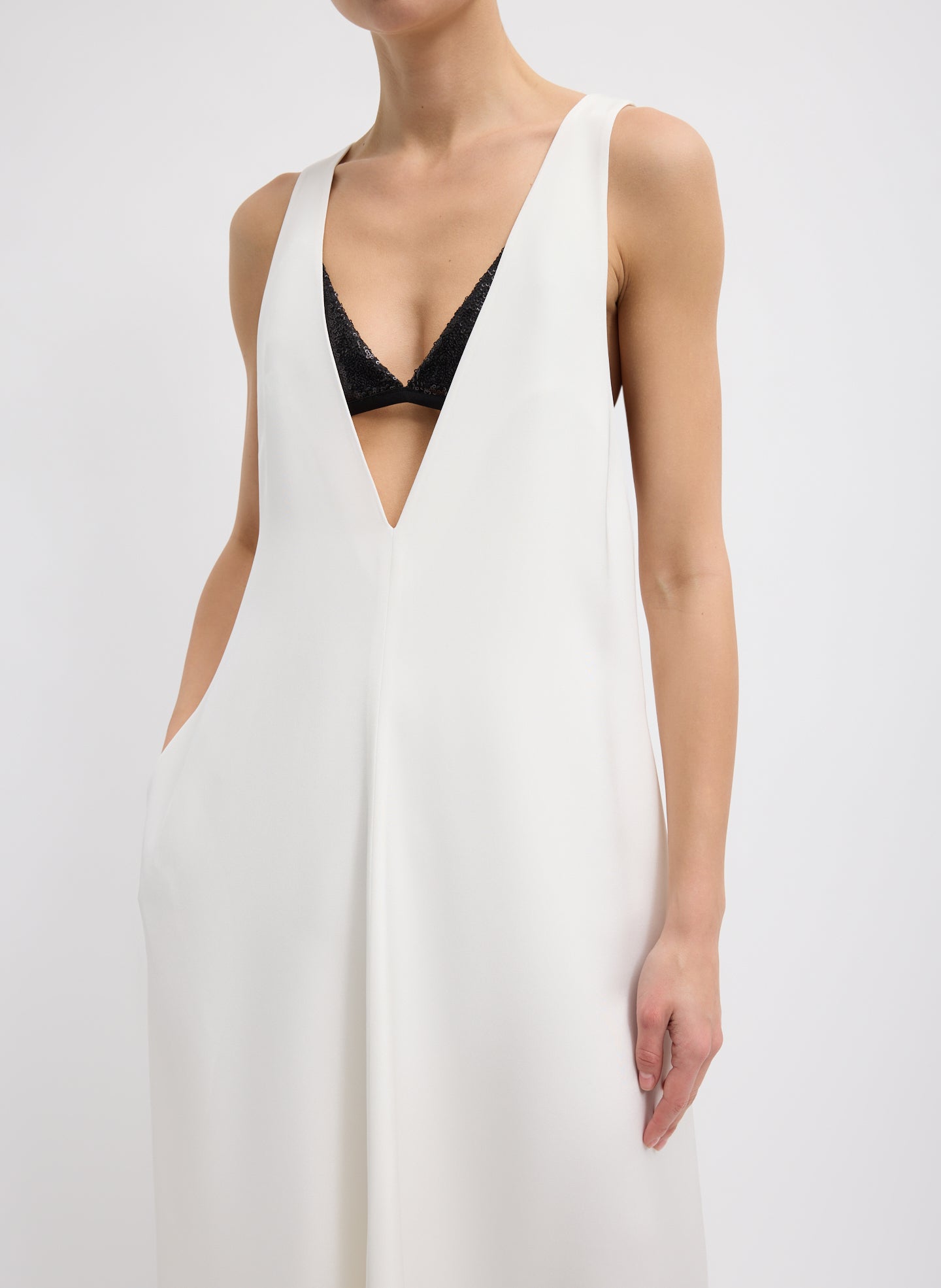 Ivory 4-Ply Silk V-Neck Dress With Bra - closeup of neckline