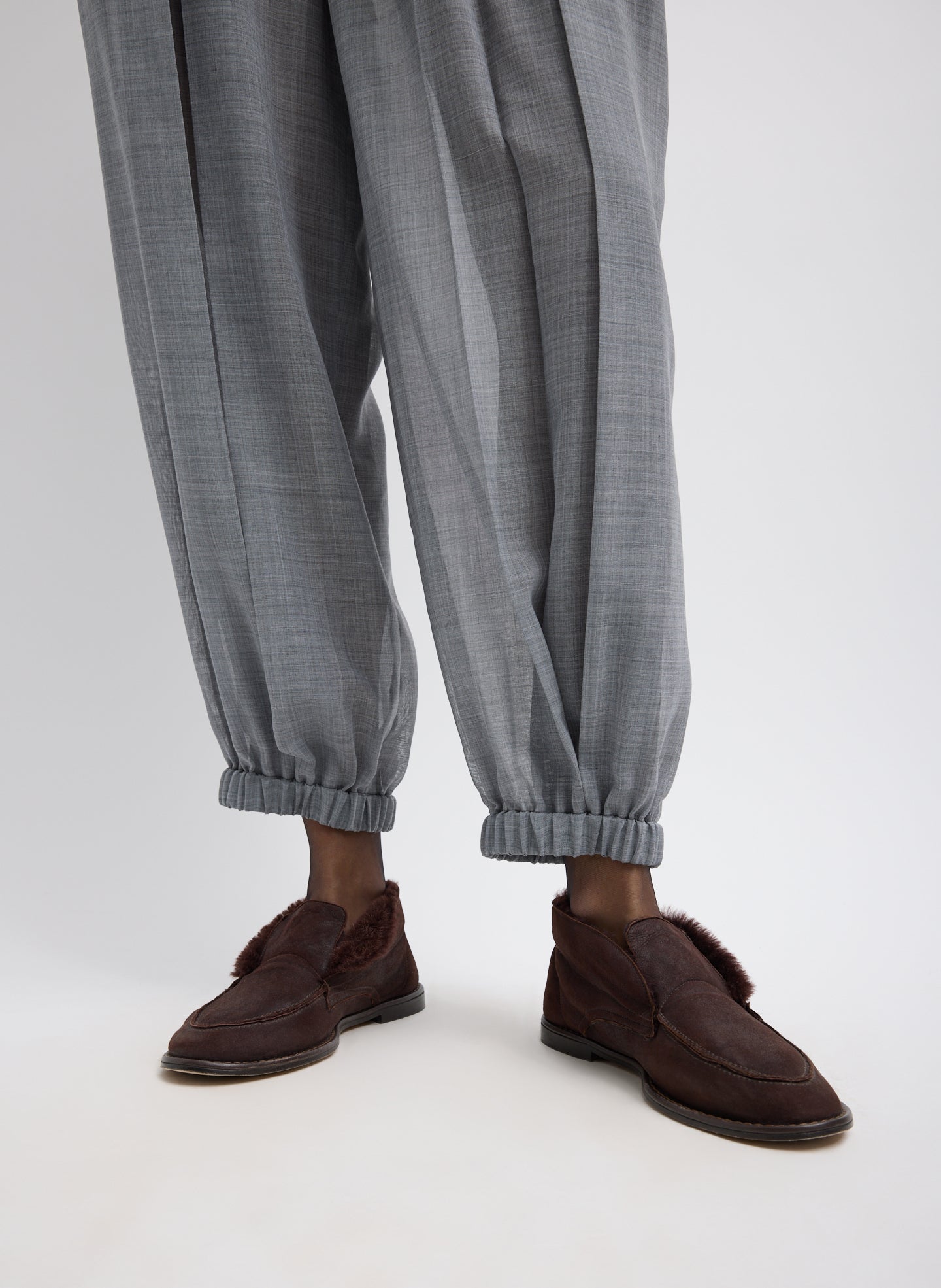 Heather Grey Sheer Wool Gauze Pleated Long Balloon Pant – relaxed fit, close up of detail at ankle 
