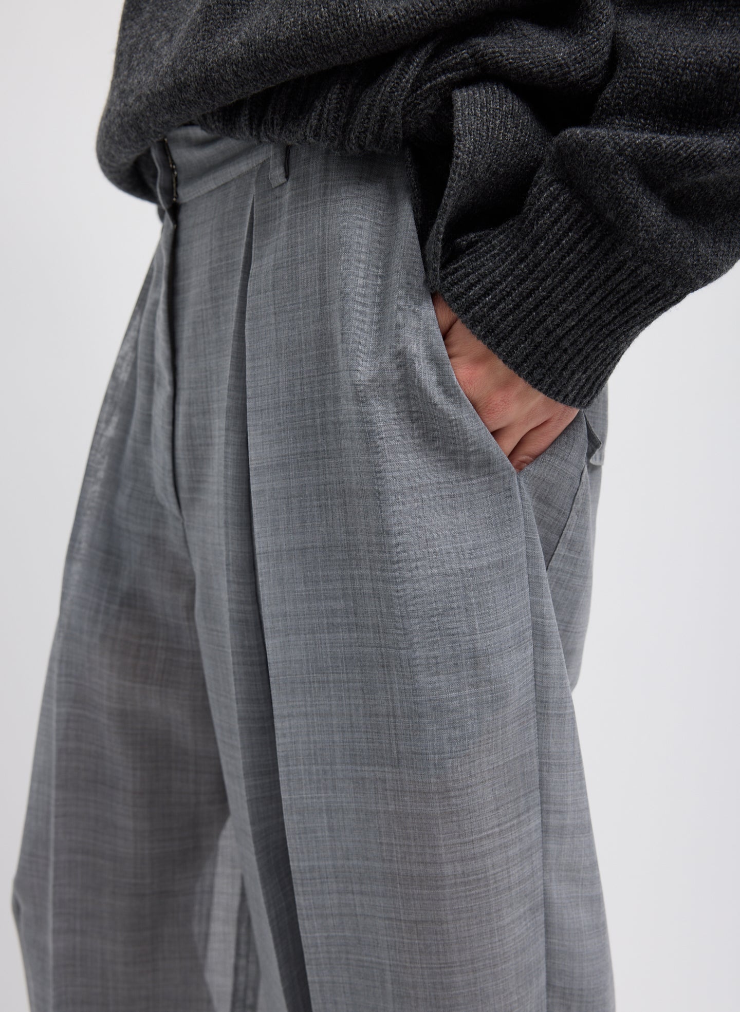 Heather Grey Sheer Wool Gauze Pleated Long Balloon Pant – relaxed fit, close up of pockets 