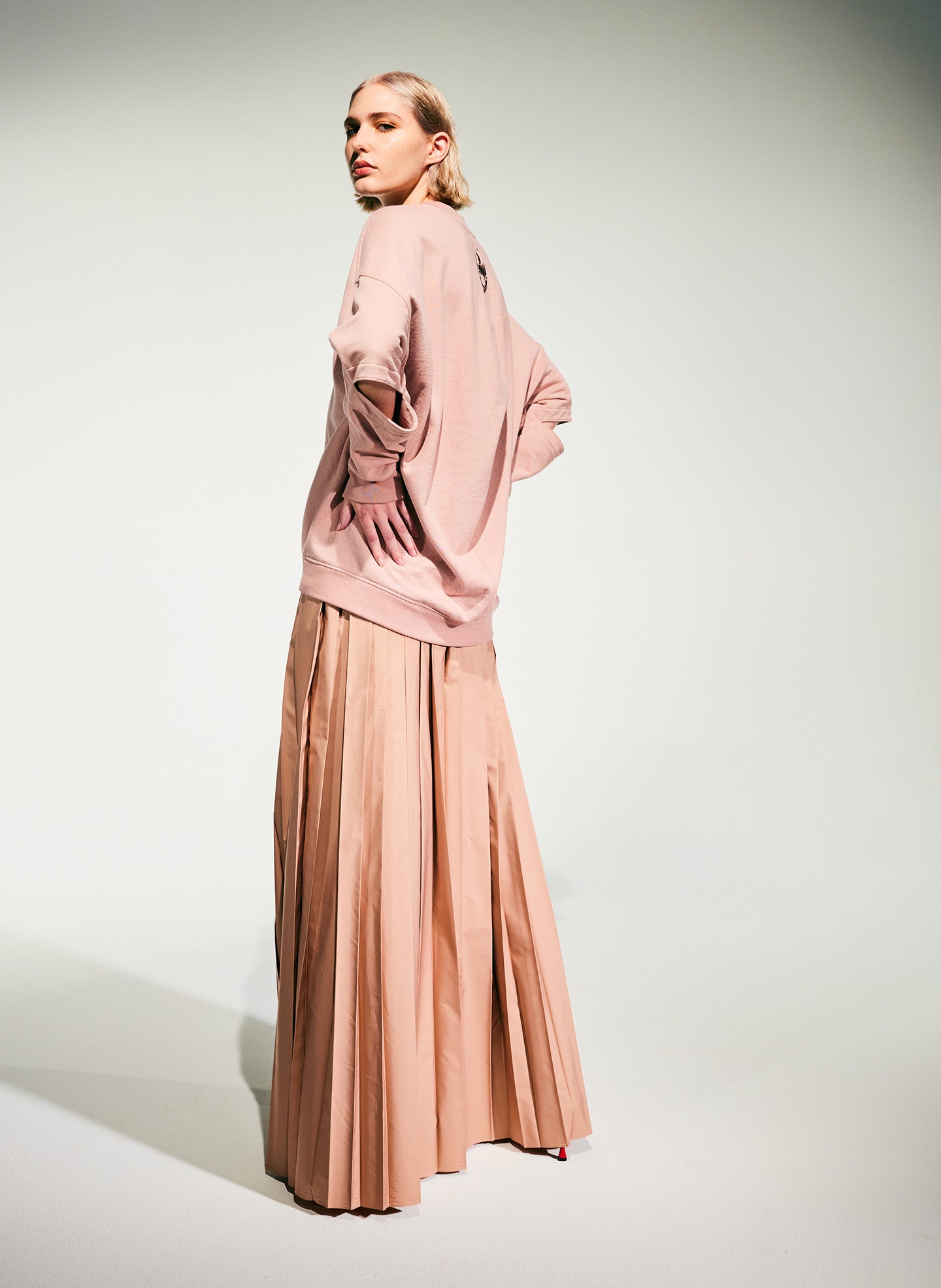 Italian Sporty Nylon Pleated Pull On Maxi Skirt