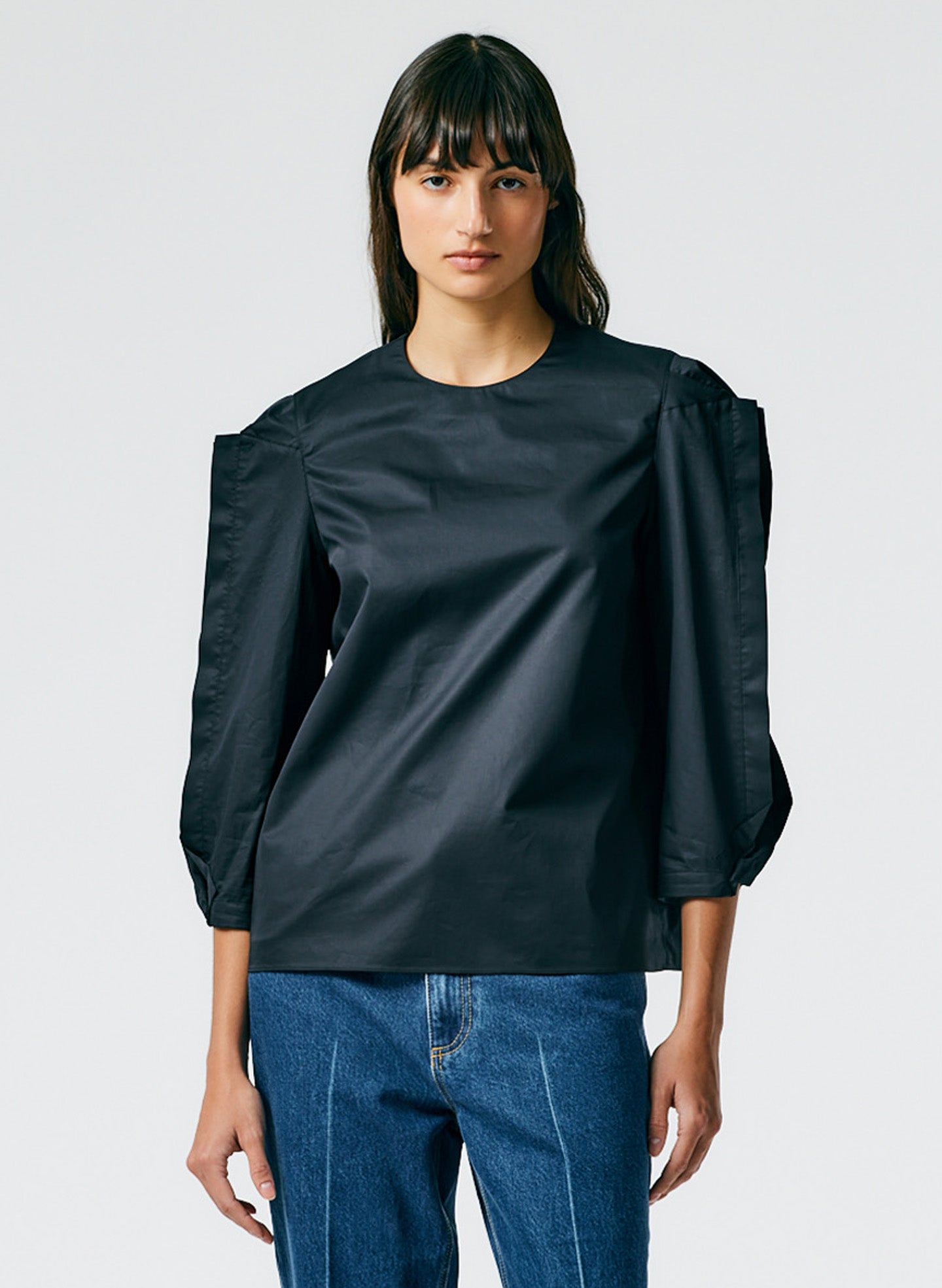 Lightweight Cotton Sateen Square Sleeve Top - Black-01