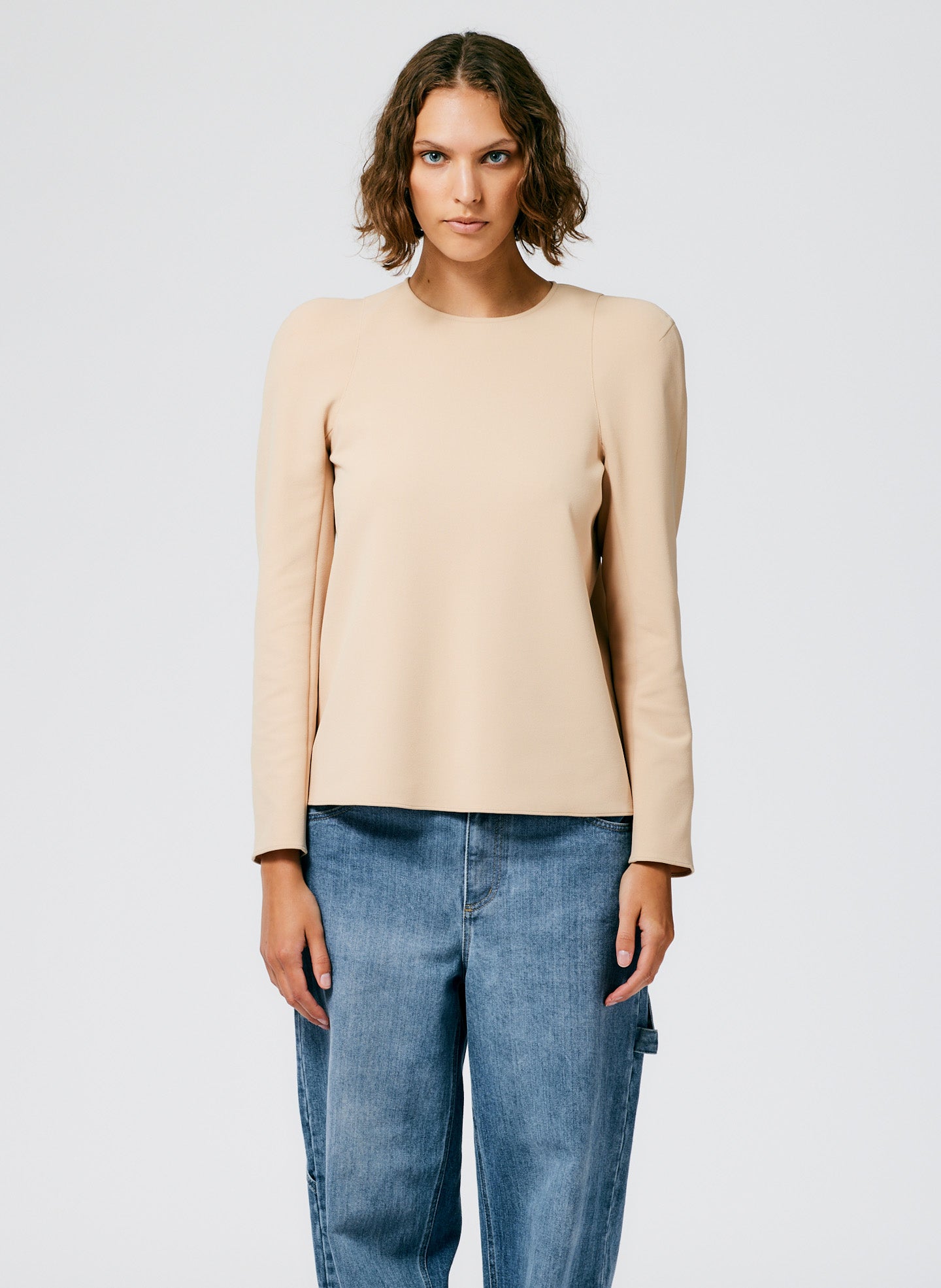 Nude-01