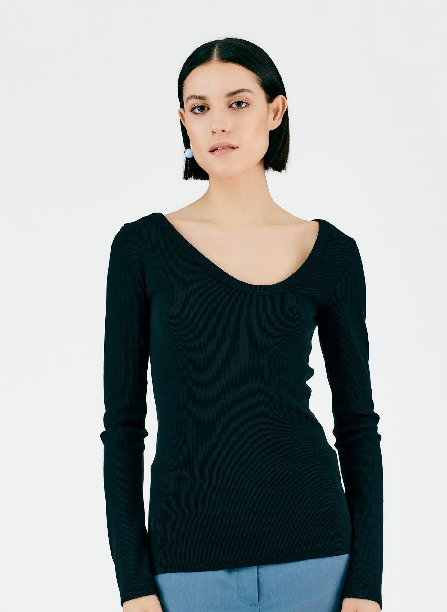 Black-05