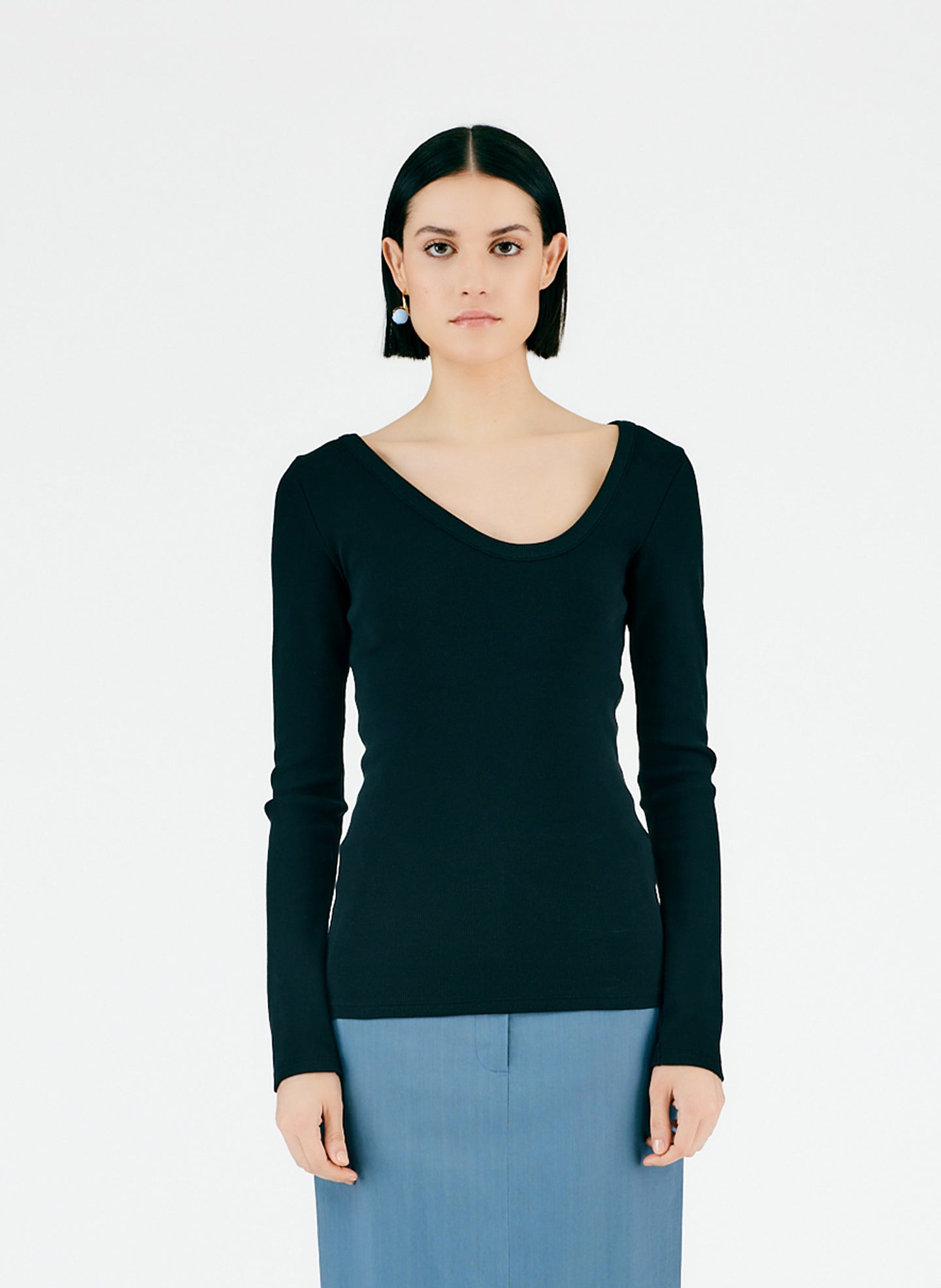 Black-01