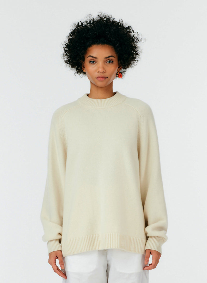 Cashmere Crewneck Oversized Sweater Ivory-01