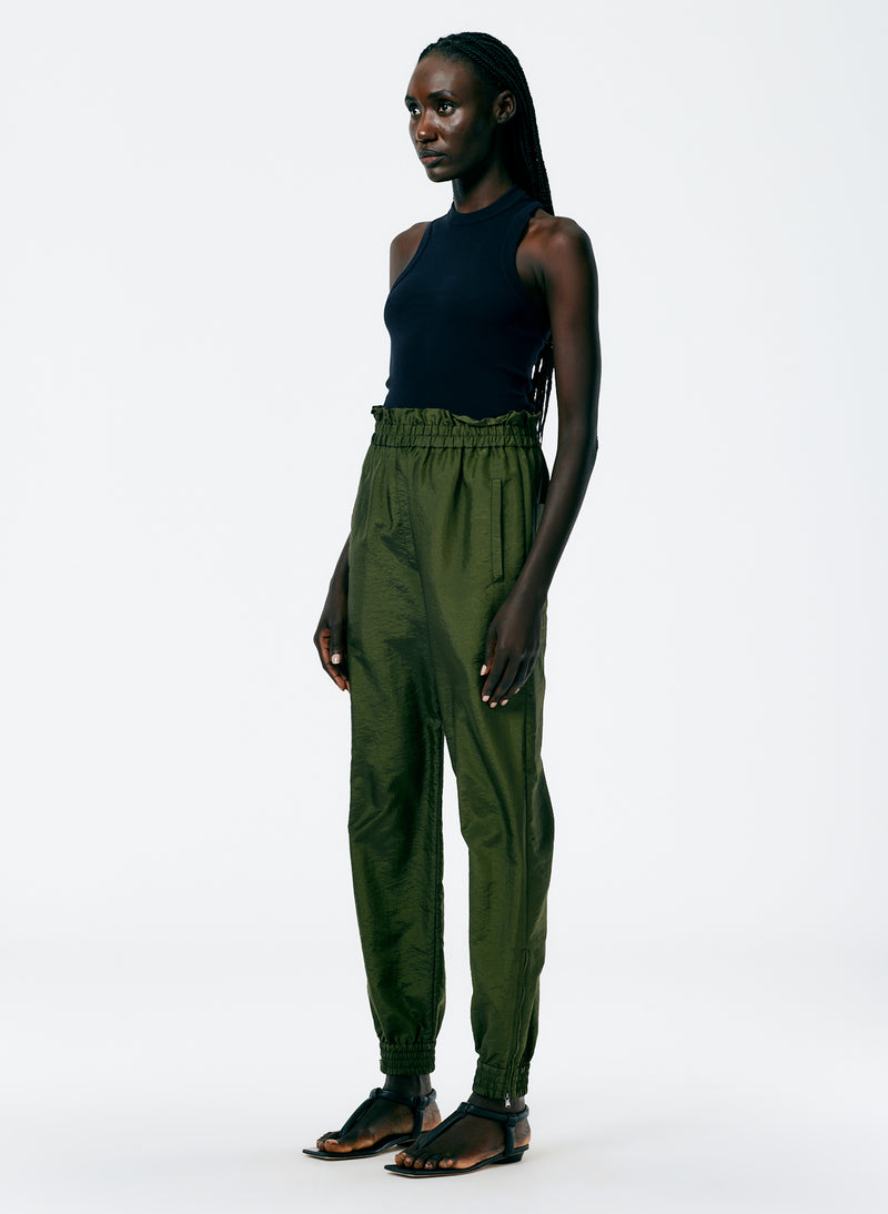 Olive green jogger pants | HOWTOWEAR Fashion