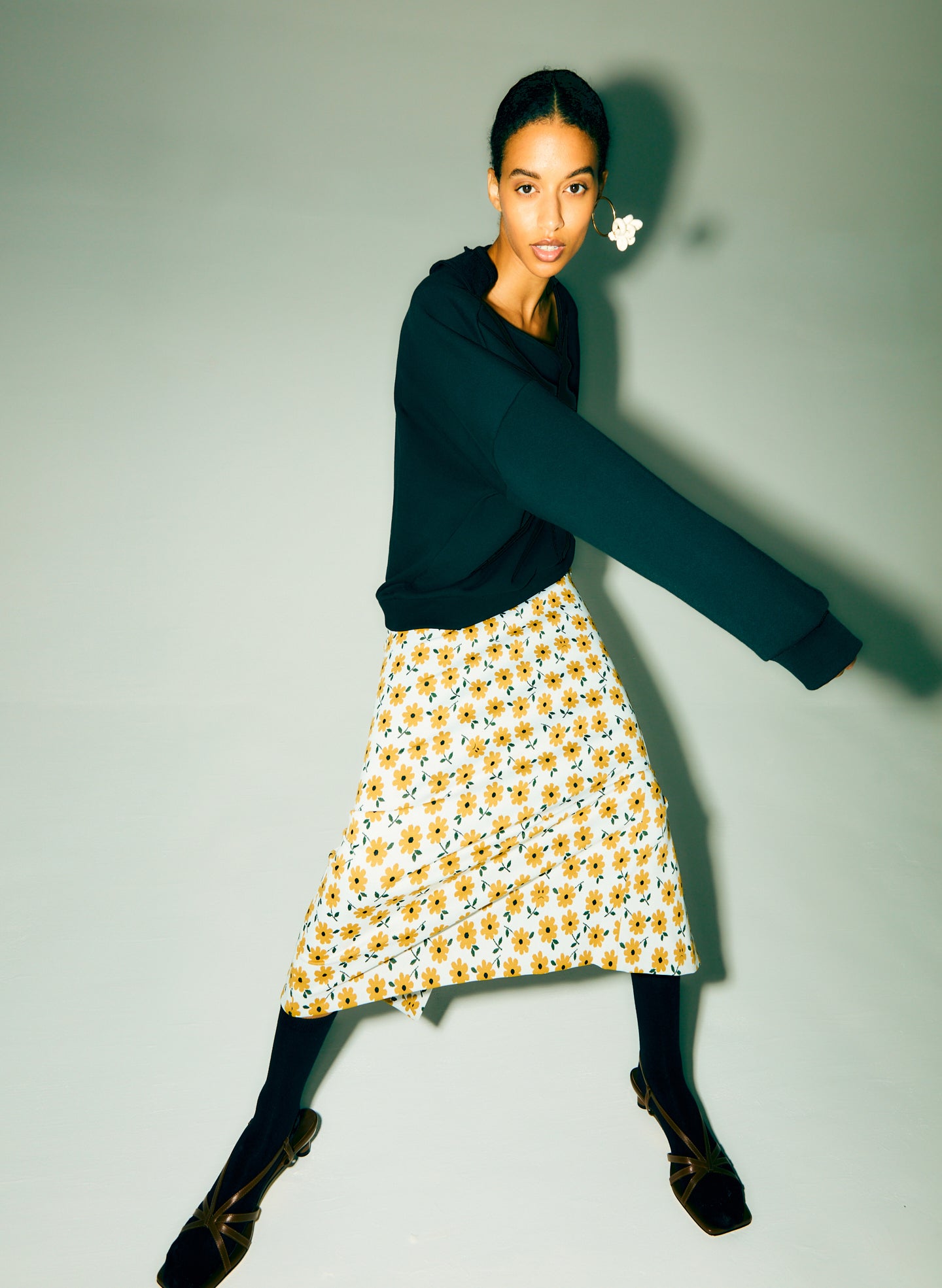 Cutout Dicky Sweatshirt
